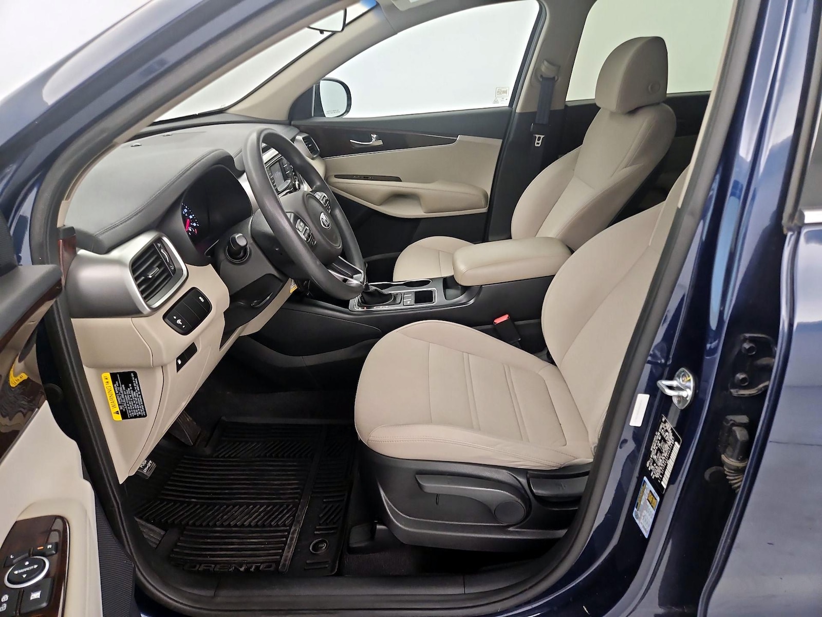 2017 Kia Sorento LX - Photo 12