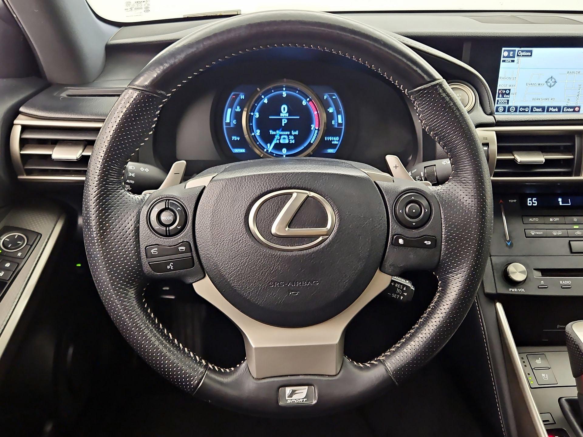 Thumbnail: 2016 Lexus IS - 10