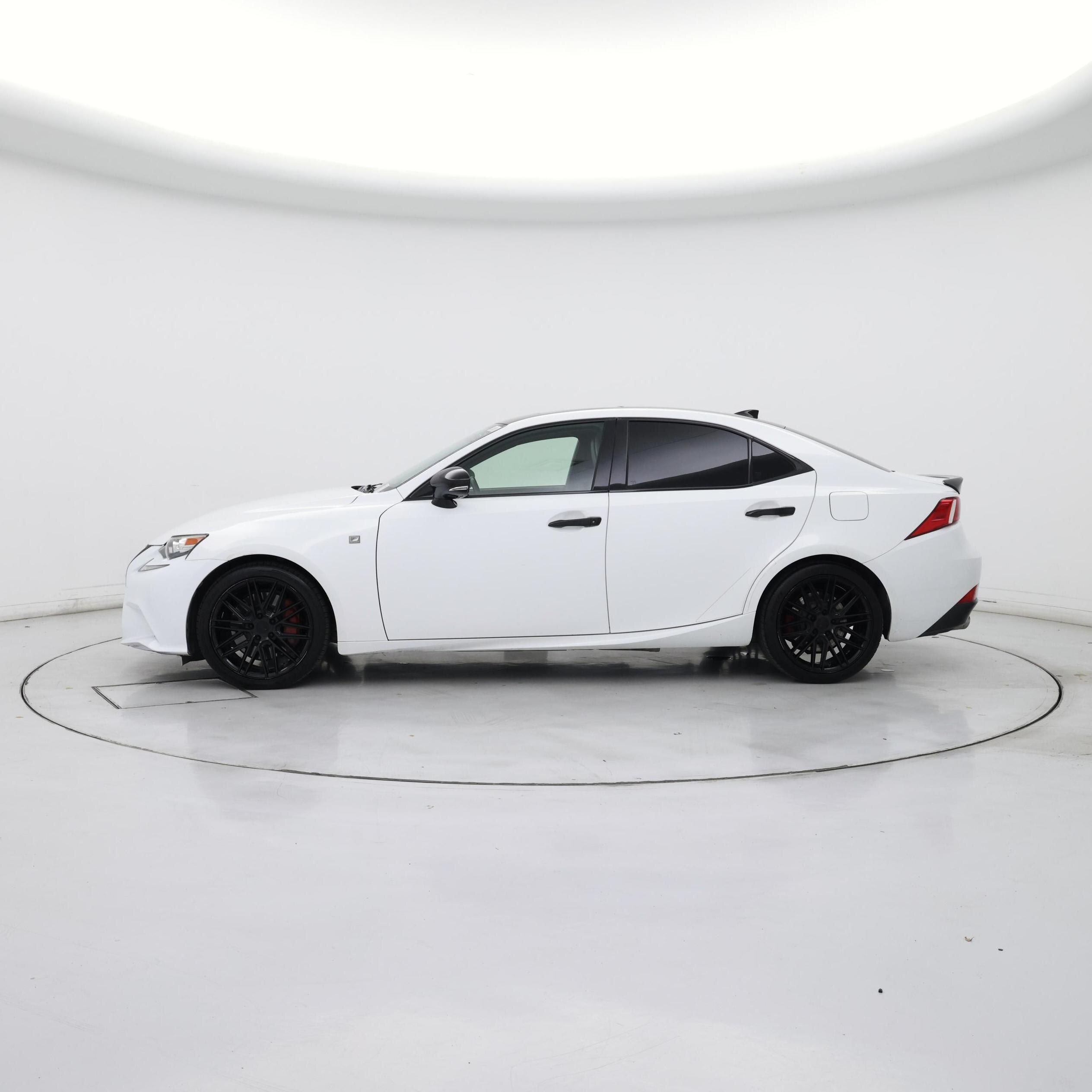 Thumbnail: 2016 Lexus IS - 3