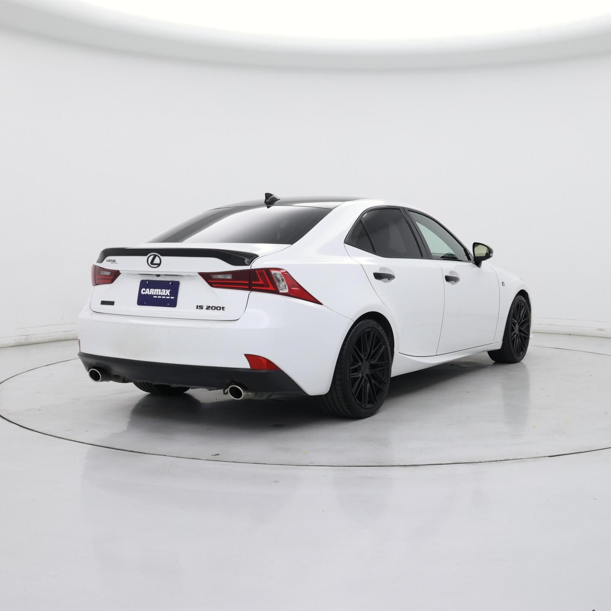 Thumbnail: 2016 Lexus IS - 8