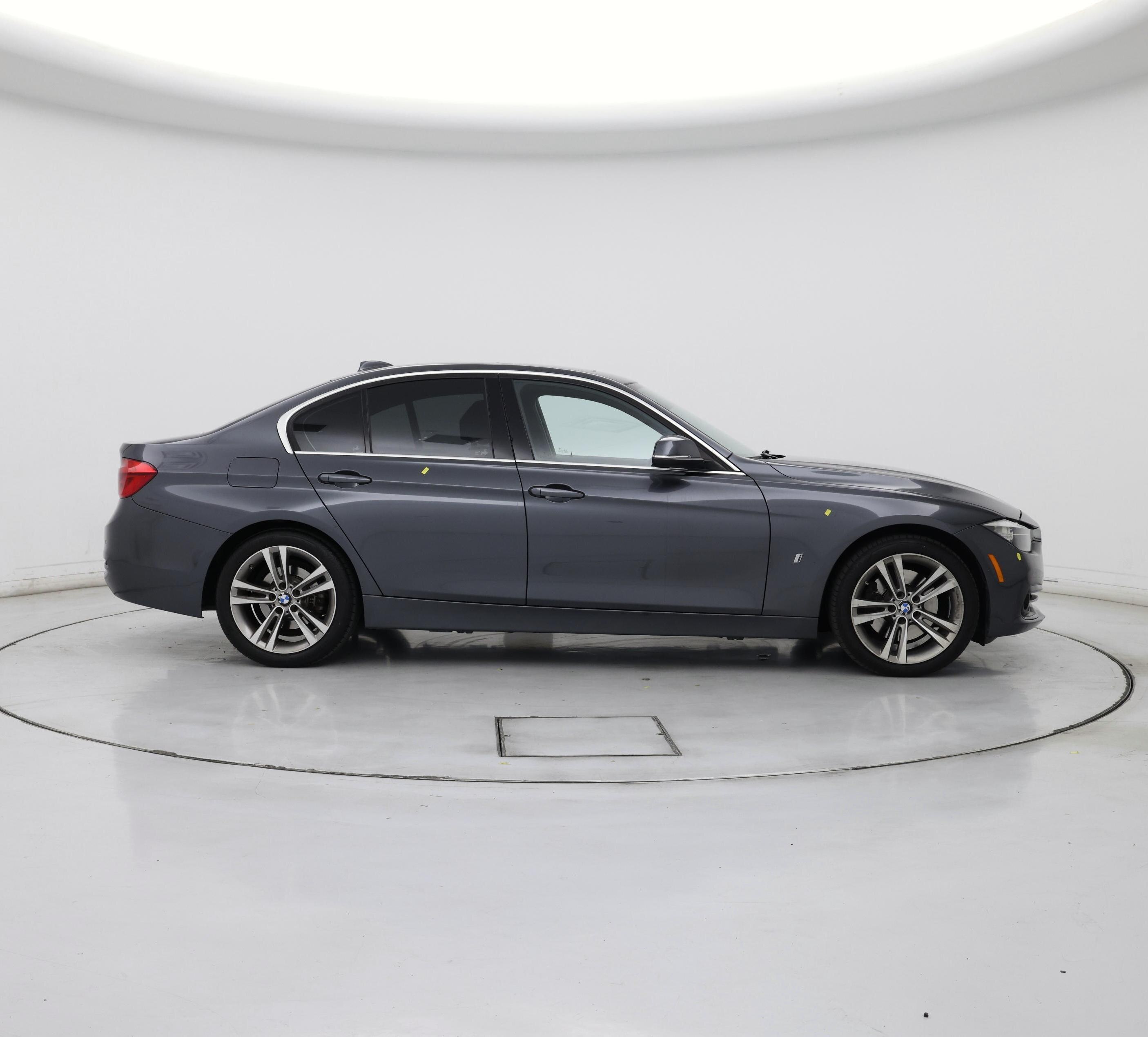Thumbnail: 2017 BMW 3 Series - 7