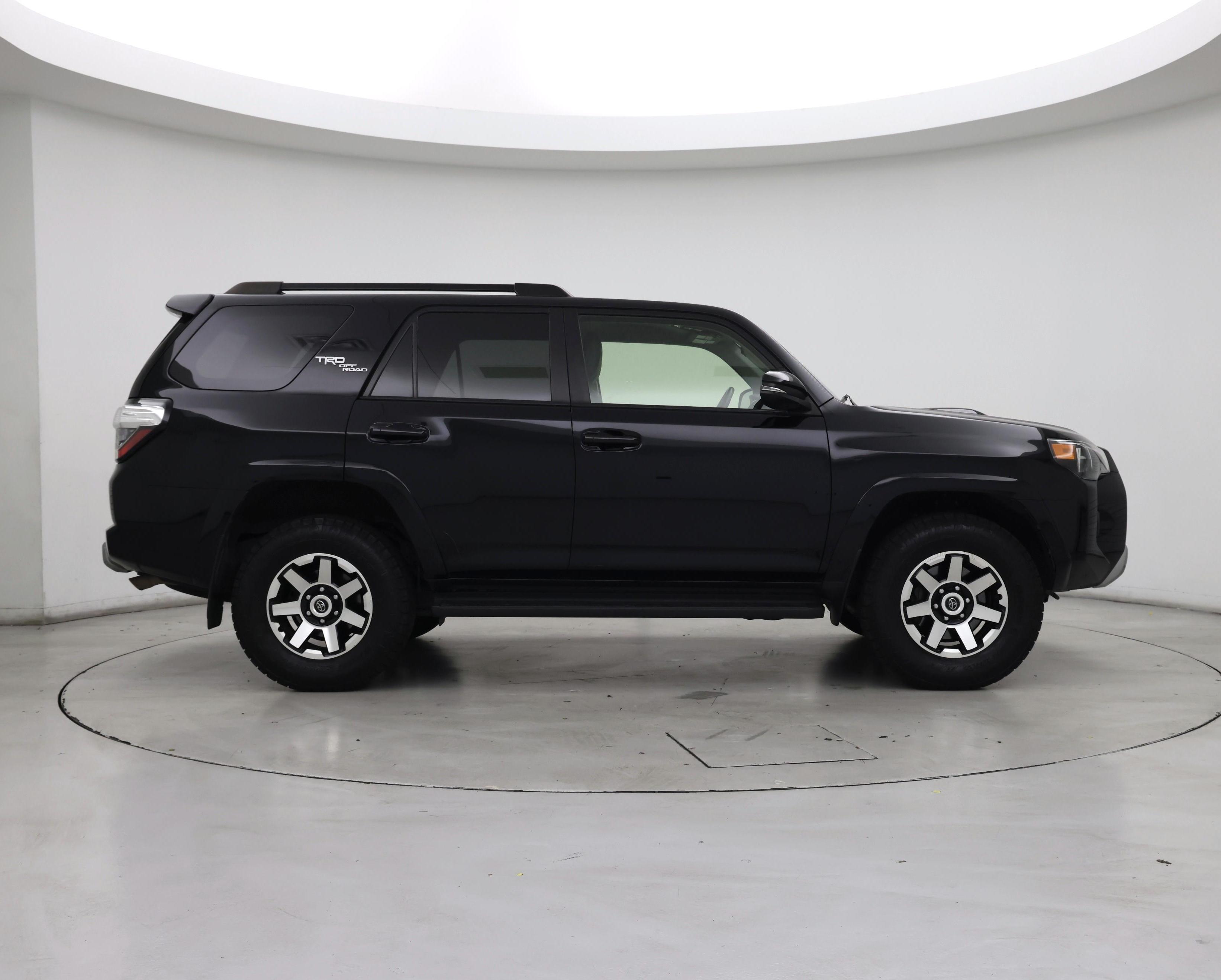 Thumbnail: 2023 Toyota 4Runner - 7