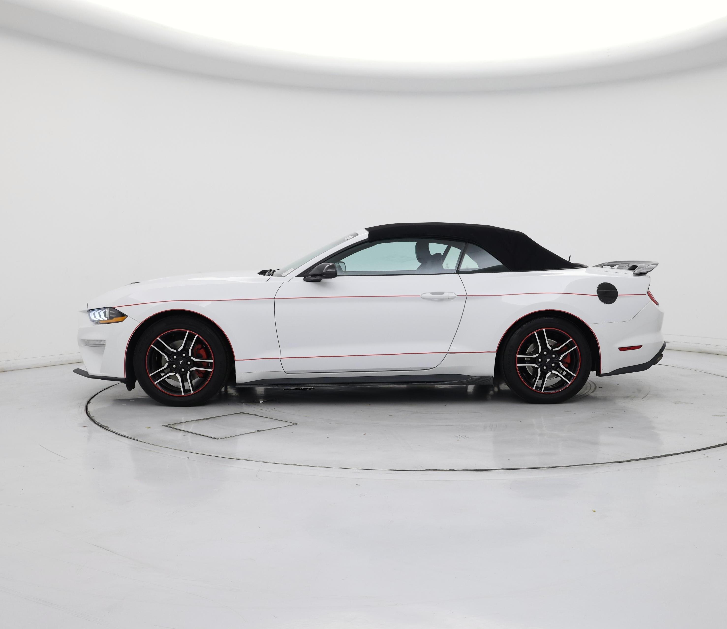 Thumbnail: 2022 Ford Mustang - 3
