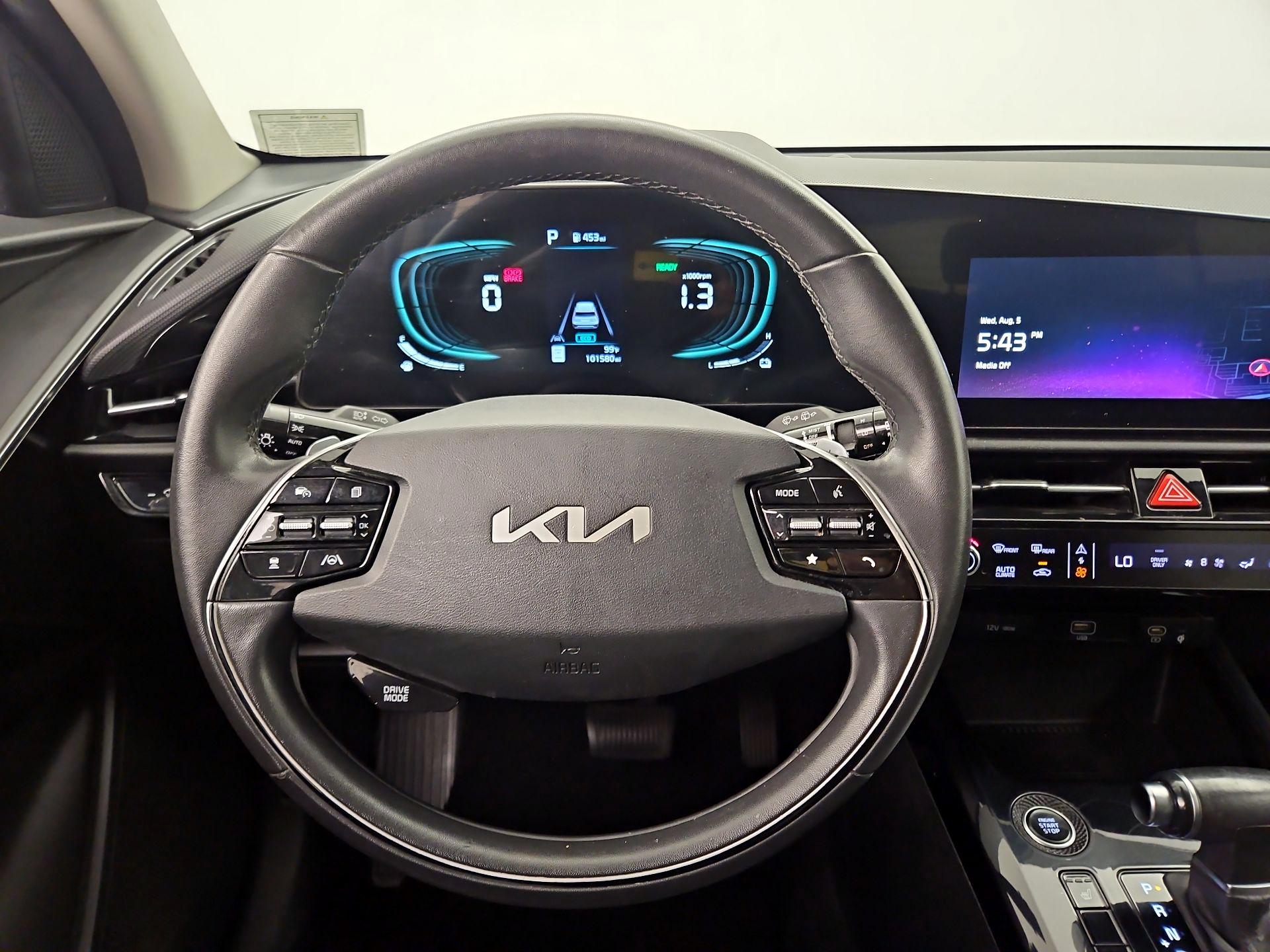 Thumbnail: 2023 Kia Niro - 10
