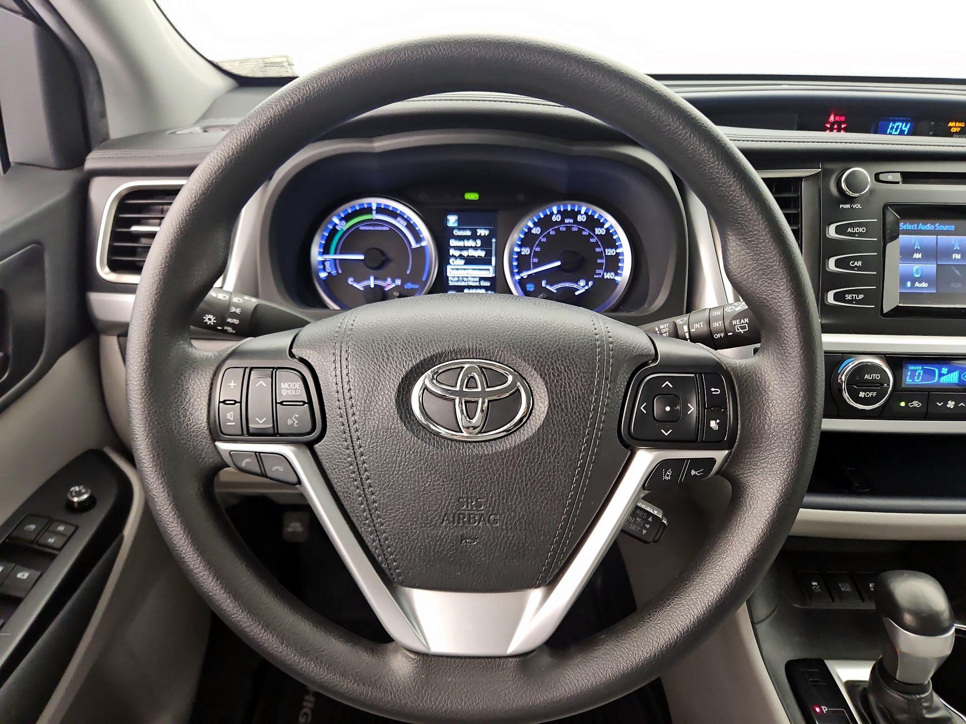 Thumbnail: 2019 Toyota Highlander - 10