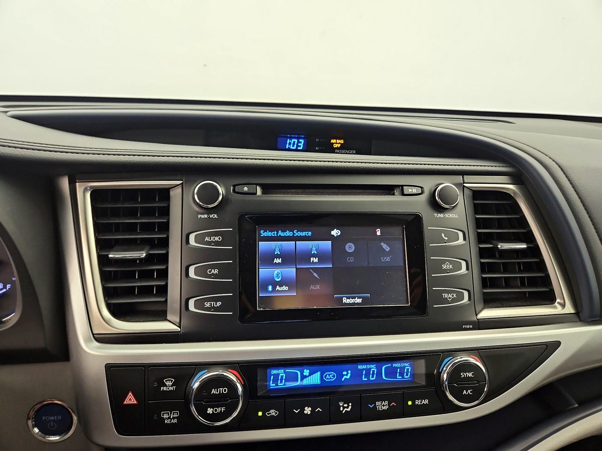 Thumbnail: 2019 Toyota Highlander - 15