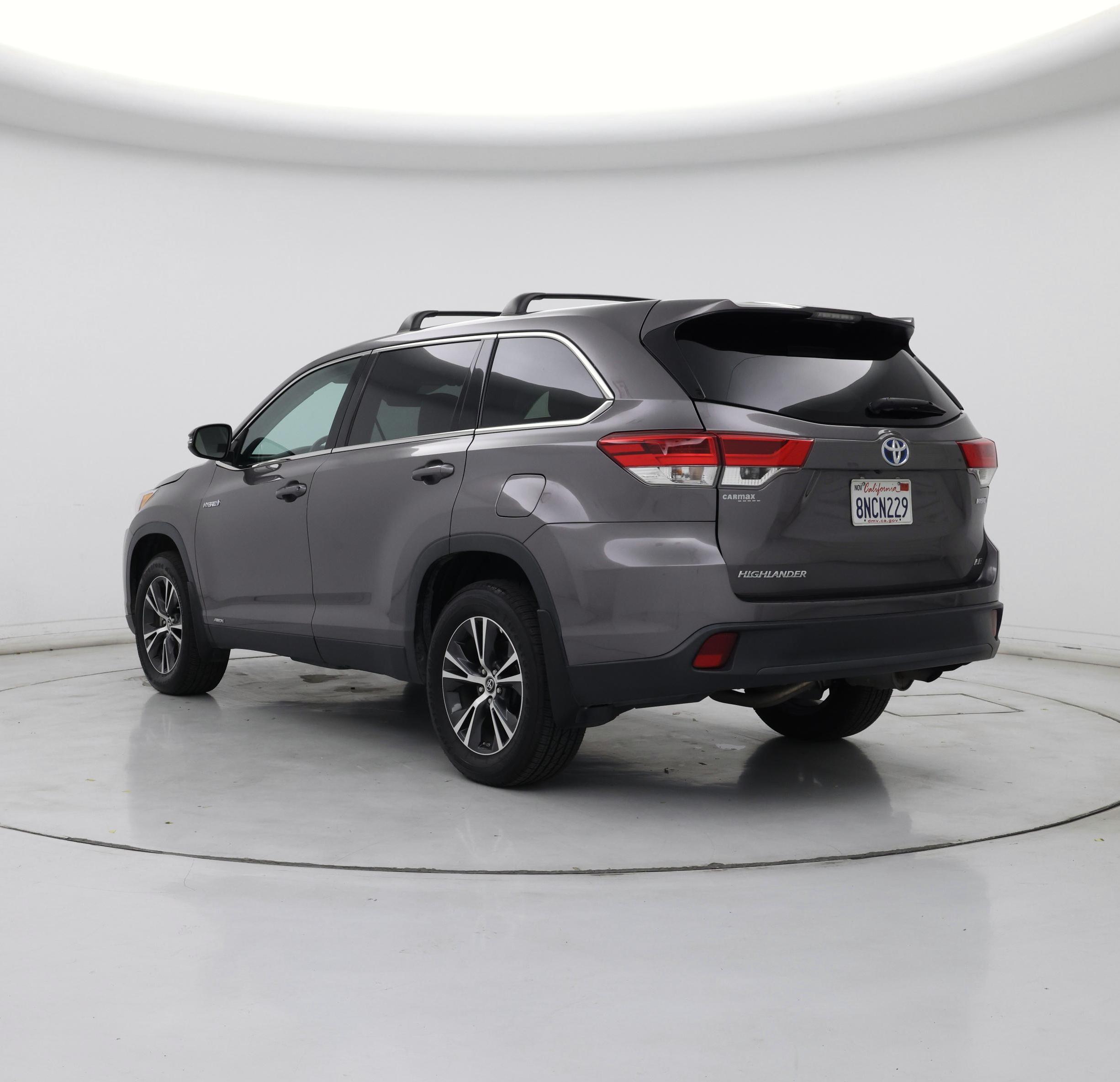 Thumbnail: 2019 Toyota Highlander - 2