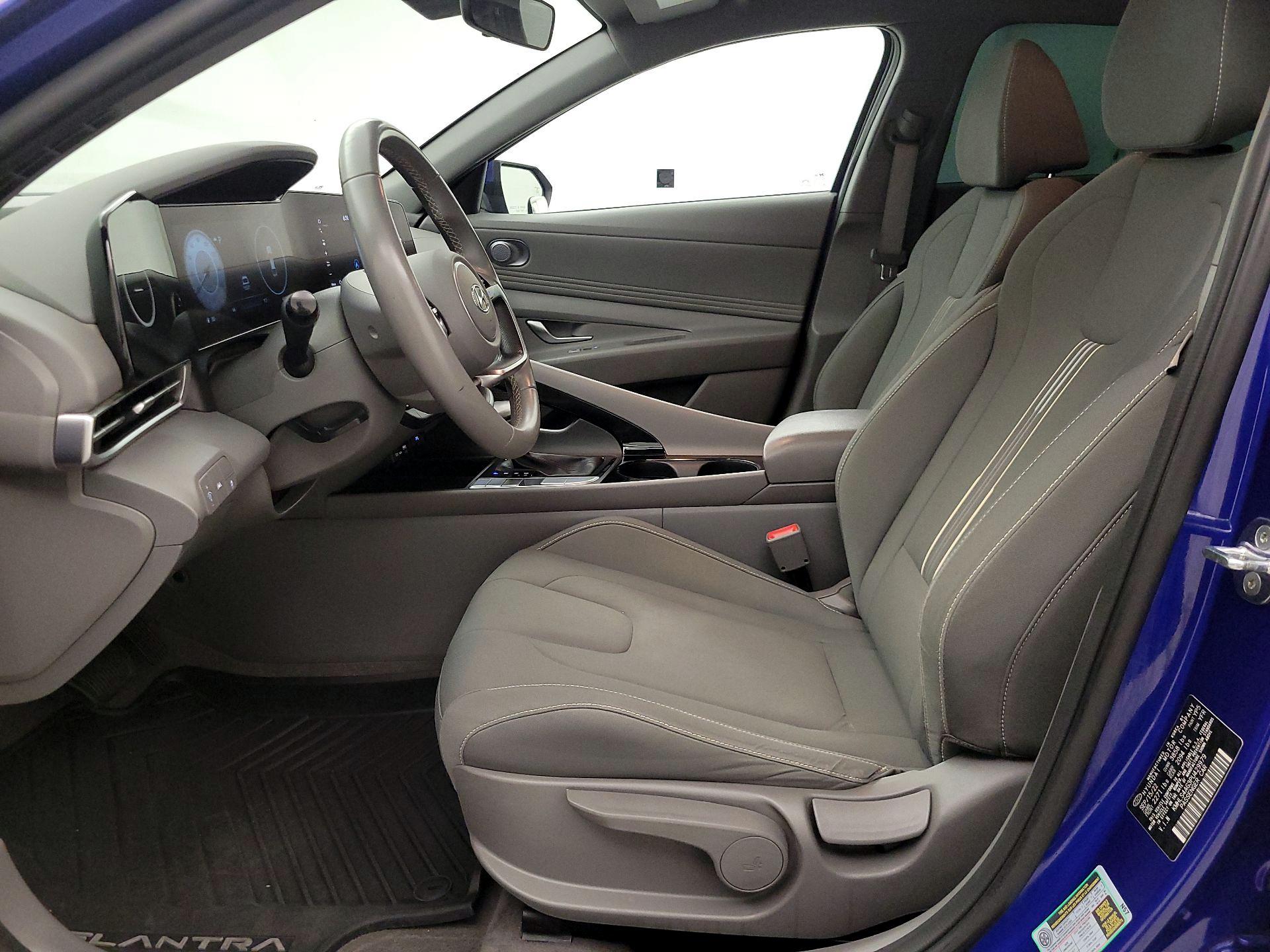 Thumbnail: 2023 Hyundai Elantra - 11