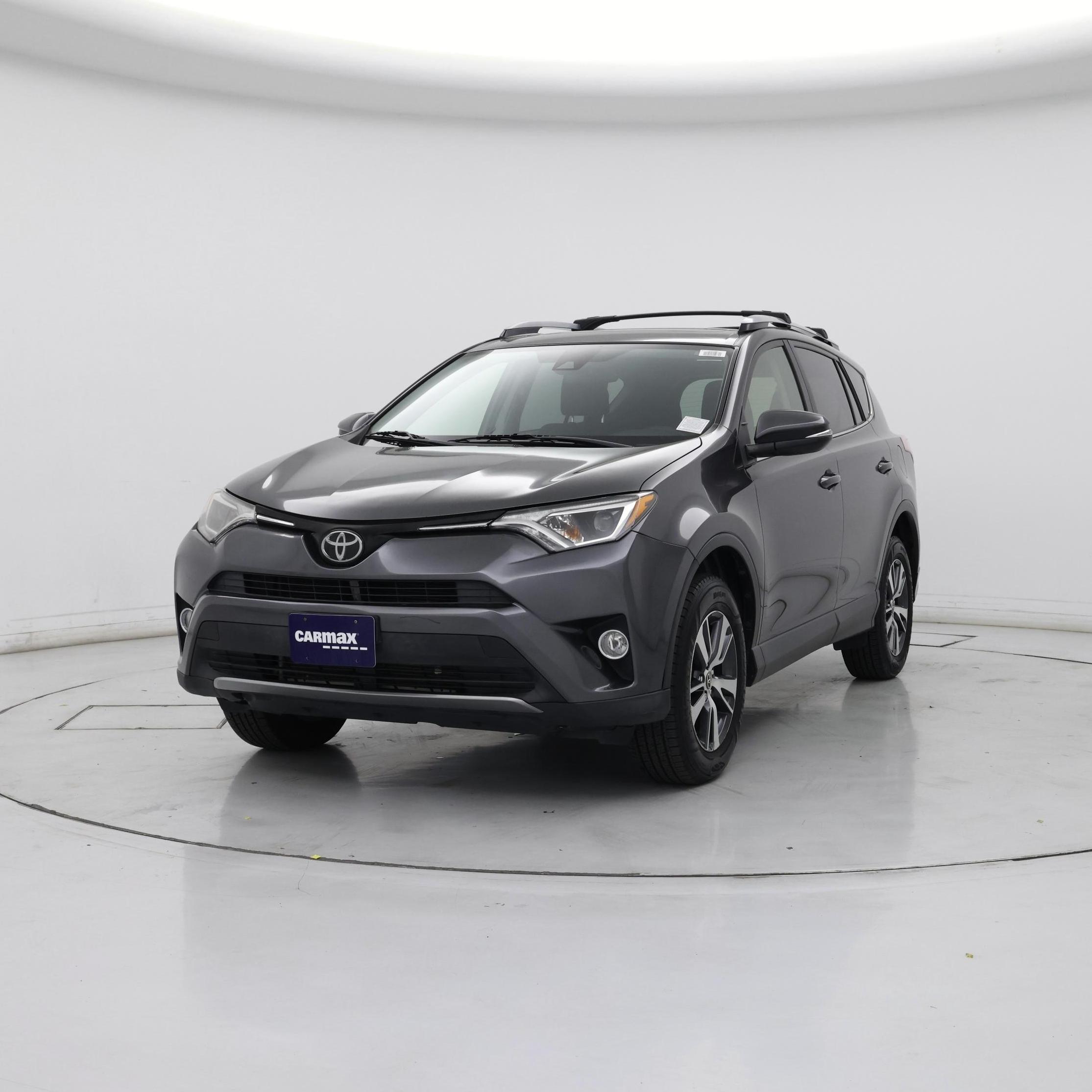 Thumbnail: 2018 Toyota RAV4 - 4