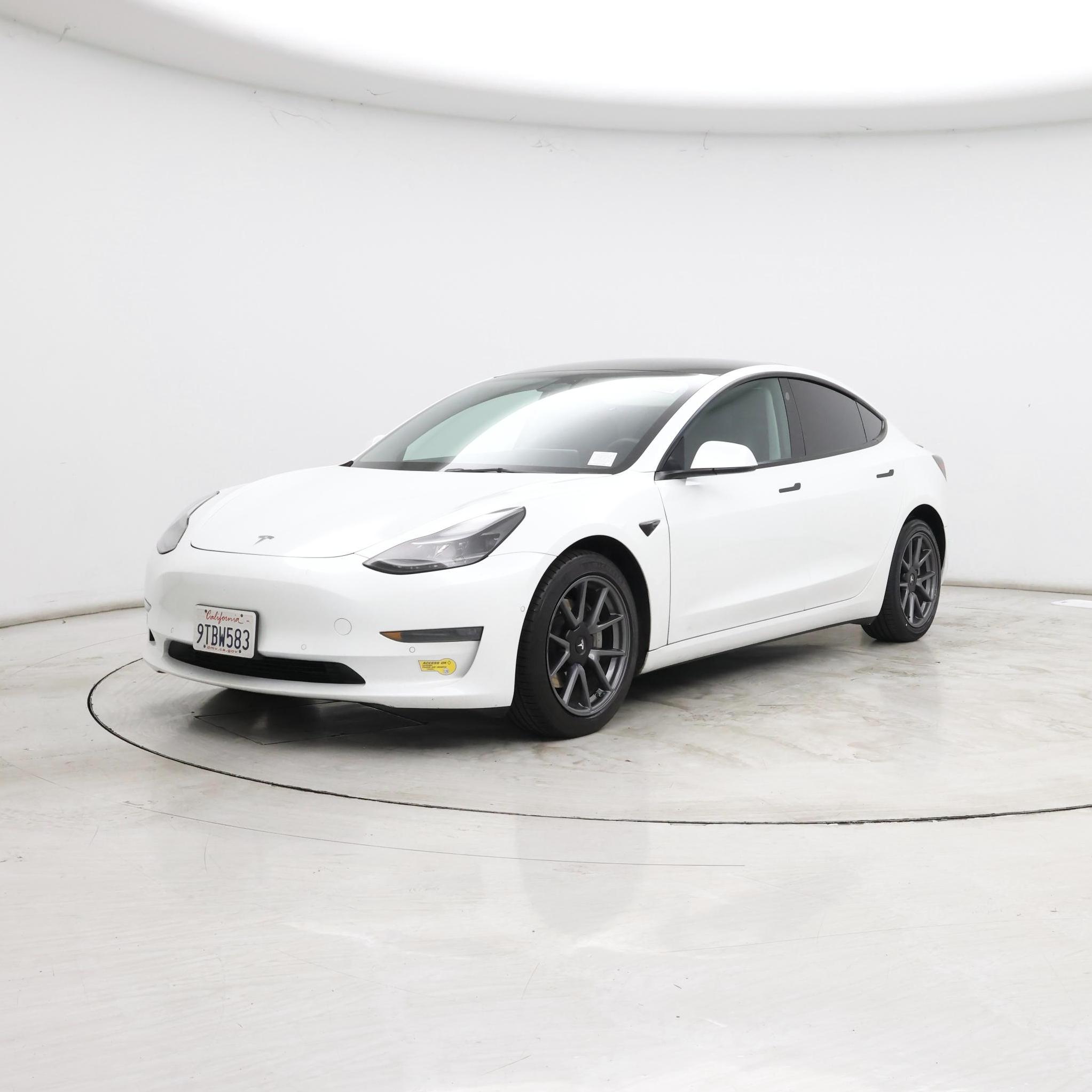 Thumbnail: 2022 Tesla Model 3 - 4
