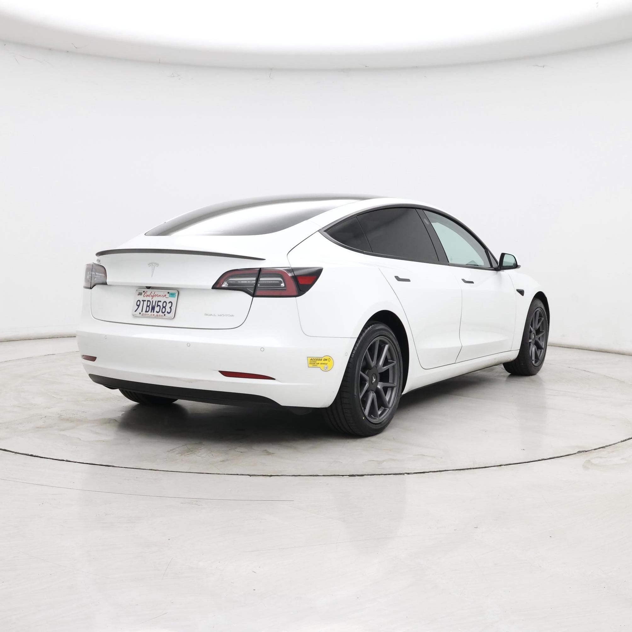Thumbnail: 2022 Tesla Model 3 - 8