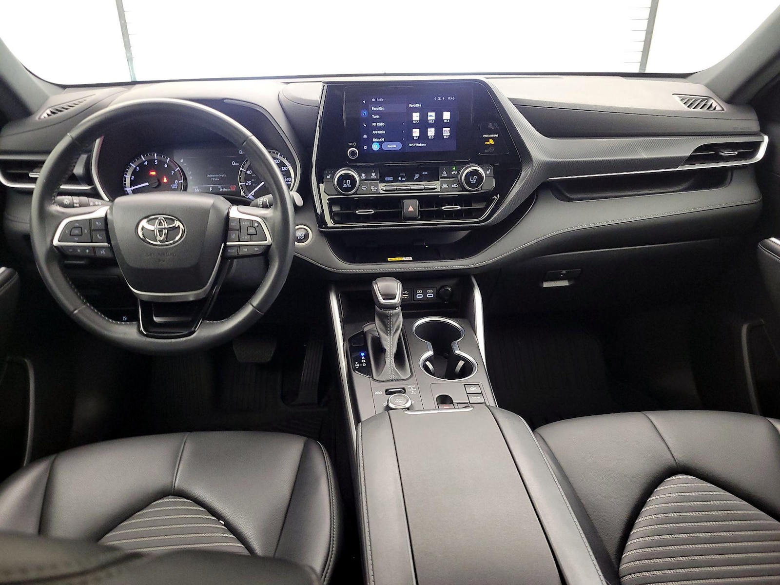 2024 Toyota Highlander XSE - Photo 10