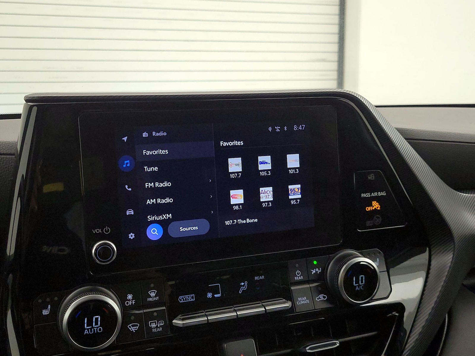 2024 Toyota Highlander XSE - Photo 16