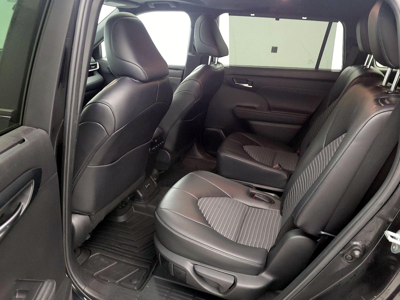 2024 Toyota Highlander XSE - Photo 21