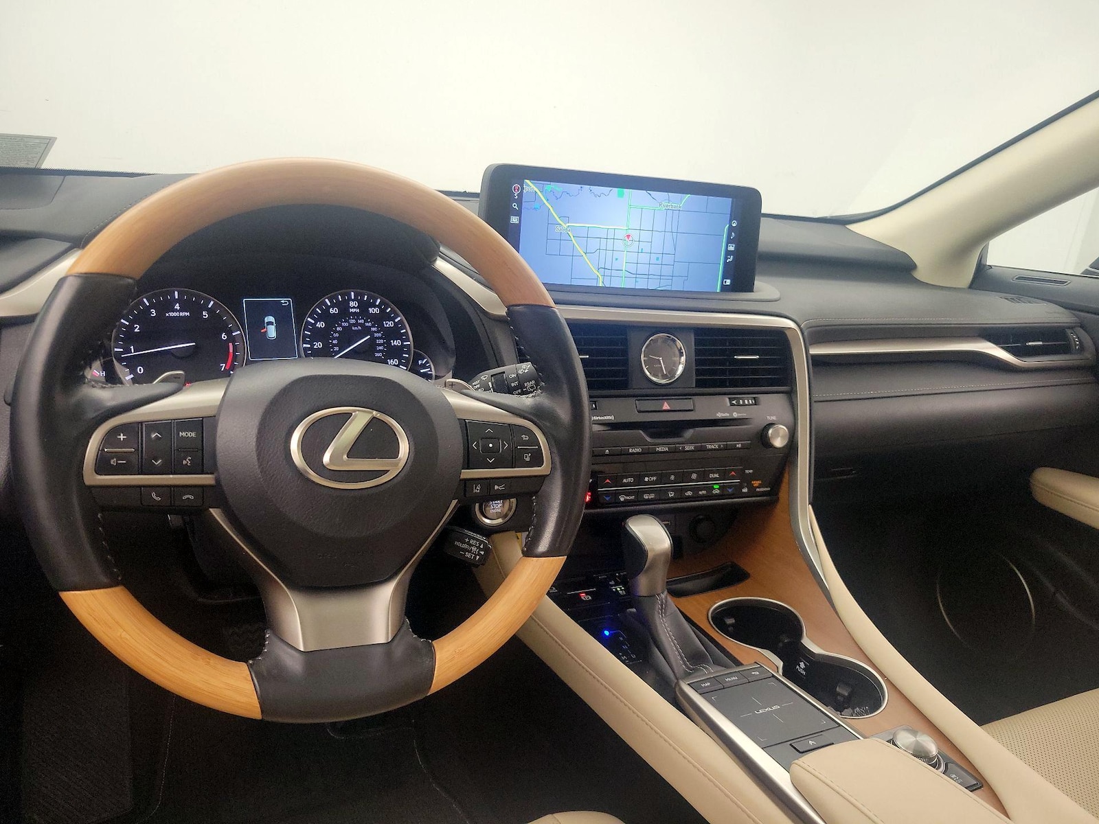 2022 Lexus RX 350 - Photo 10