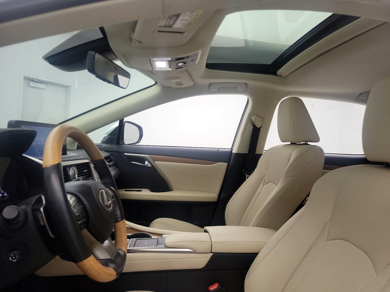 2022 Lexus RX 350 - Photo 21