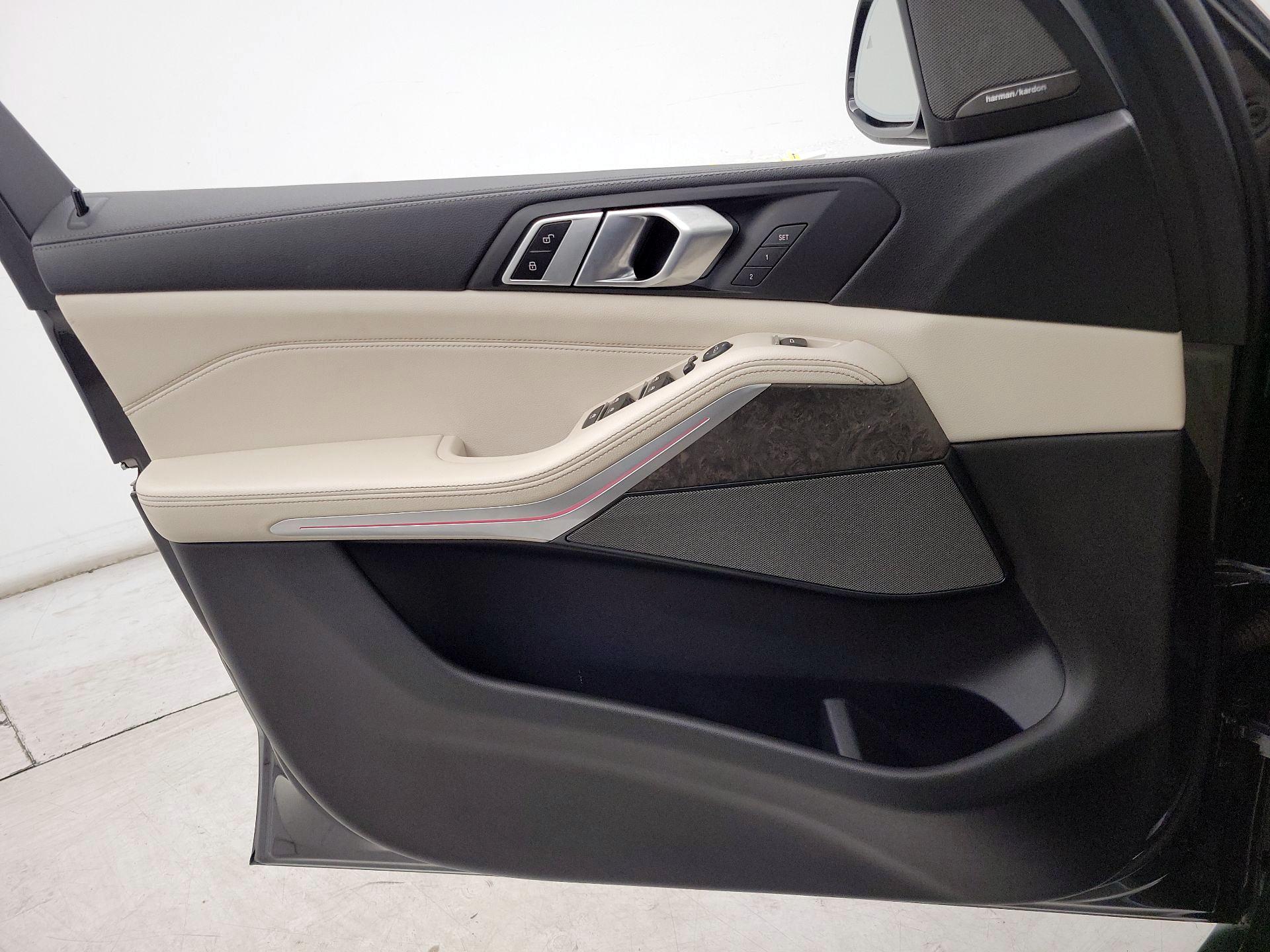Thumbnail: 2020 BMW X5 - 12