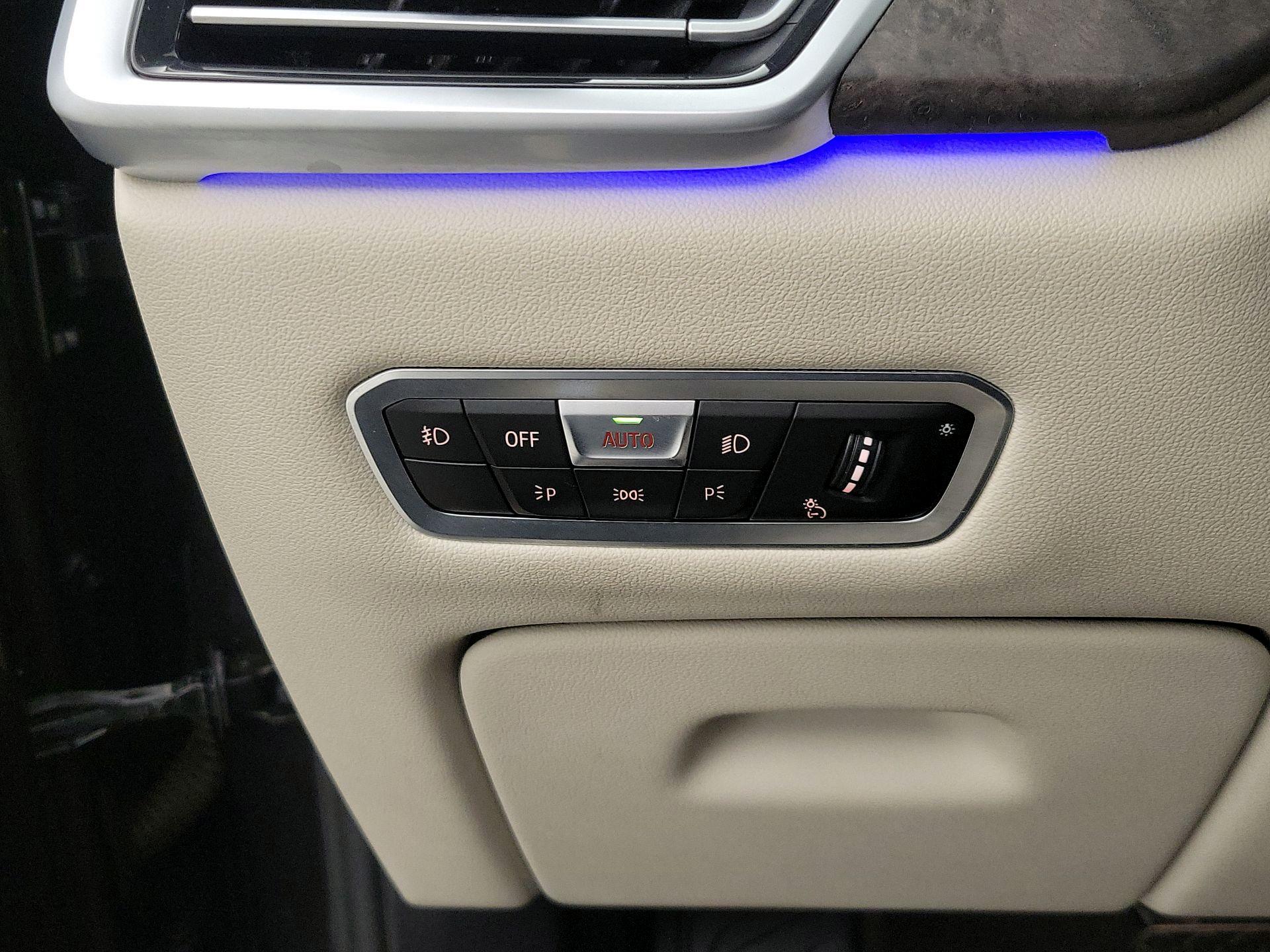 Thumbnail: 2020 BMW X5 - 13