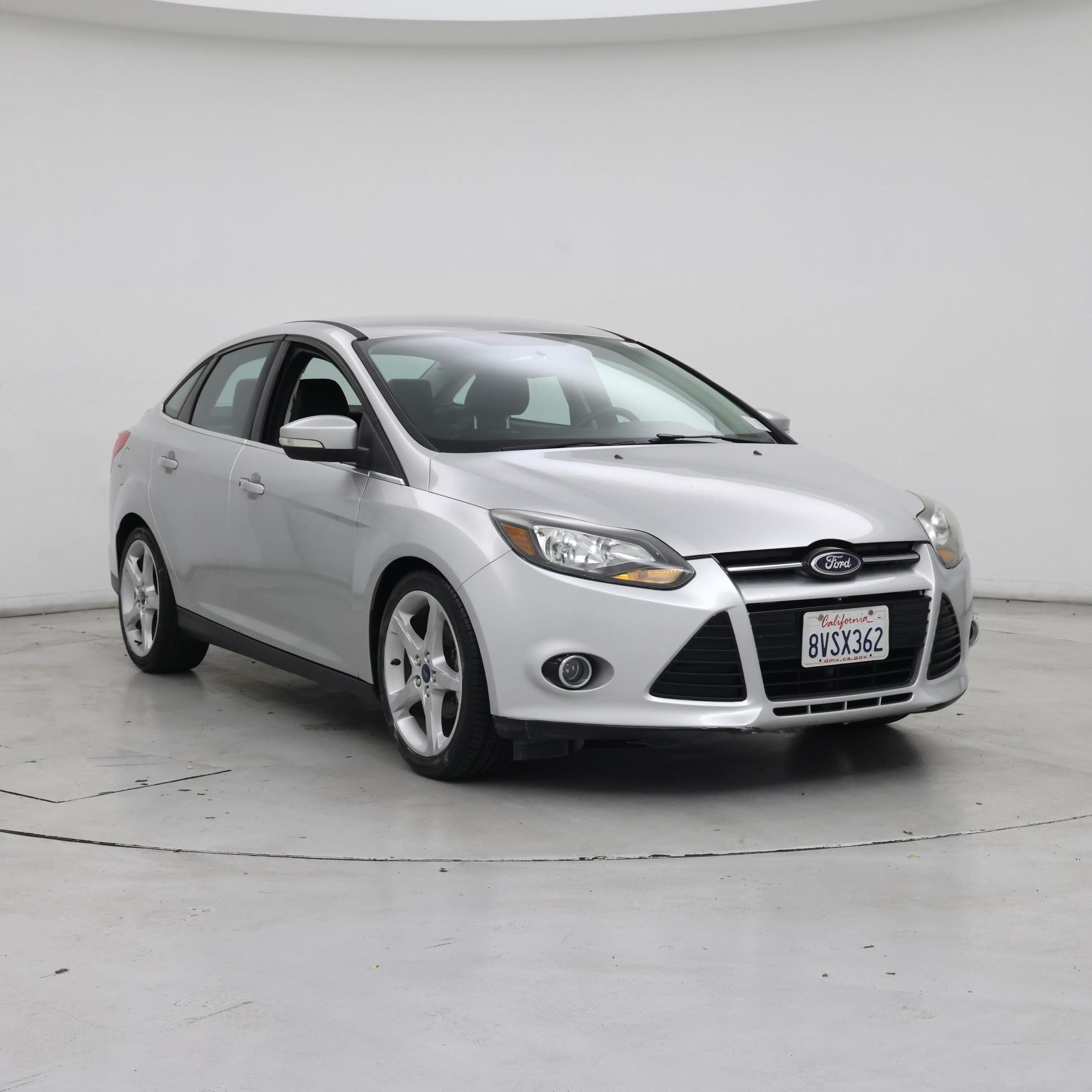 Silver 2014 Ford Focus Sedan Front-Wheel Drive Automatic