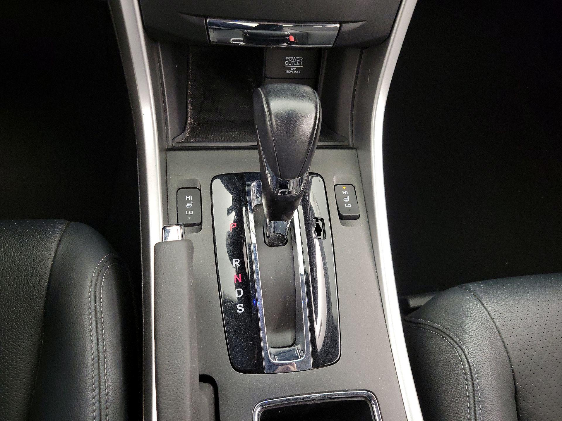 Thumbnail: 2015 Honda Accord - 17