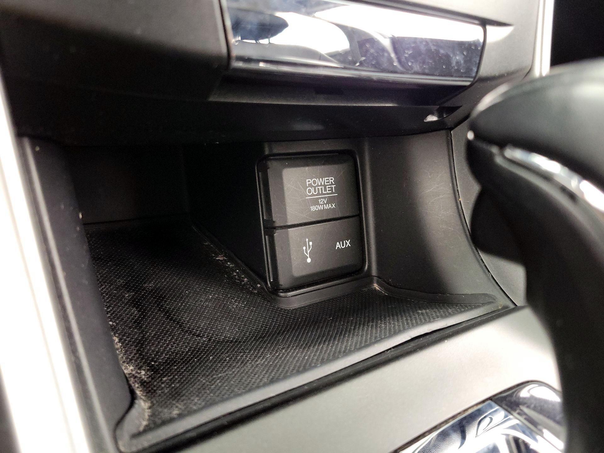 Thumbnail: 2015 Honda Accord - 18