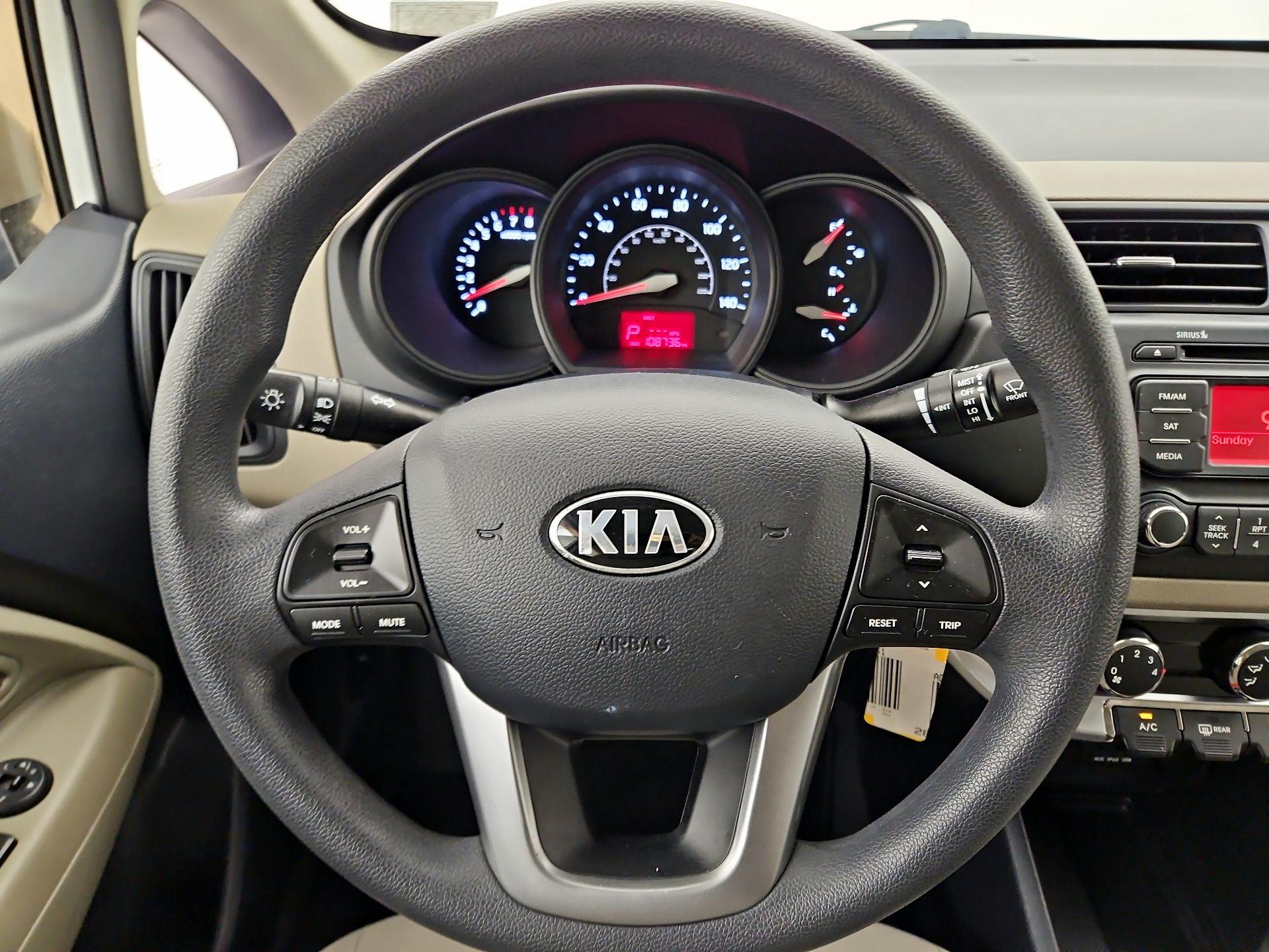 Thumbnail: 2014 Kia Rio - 10