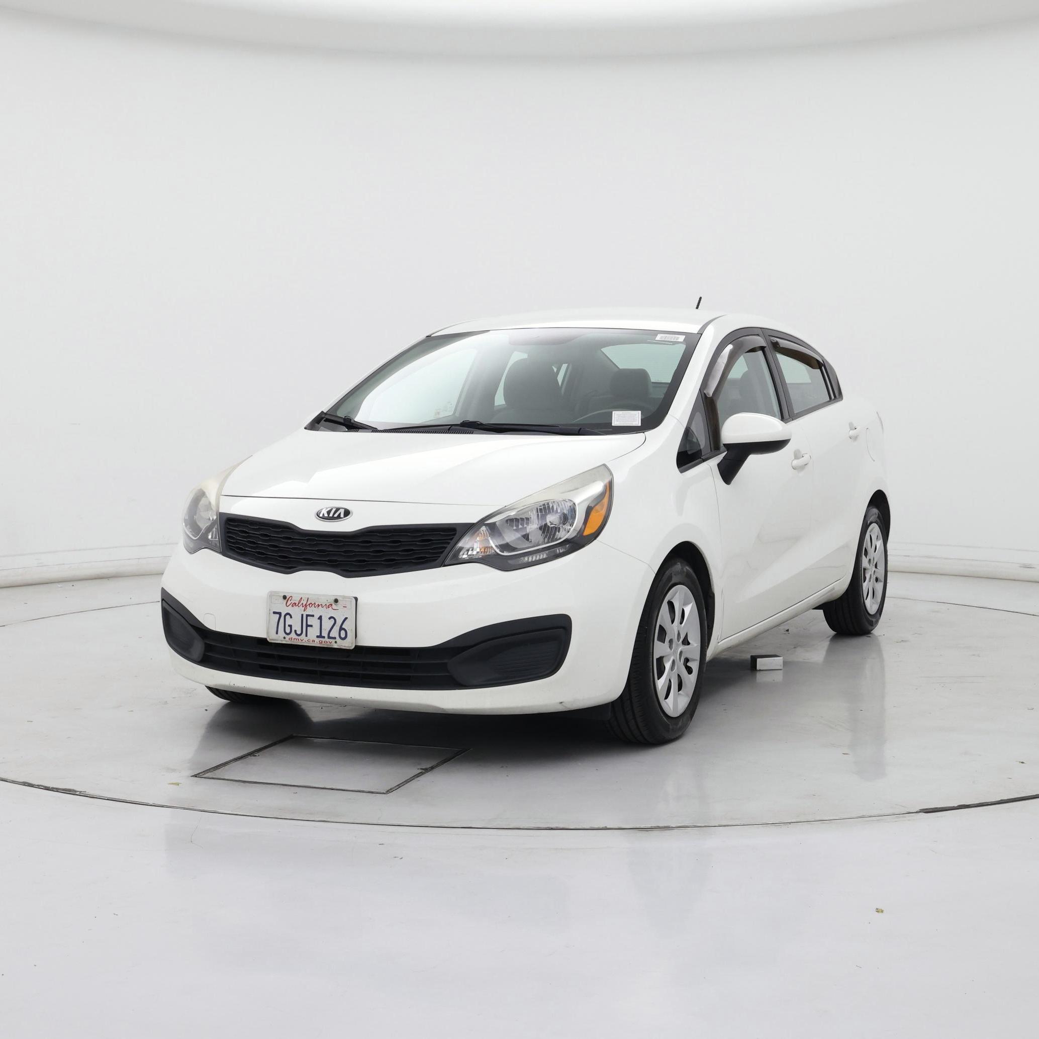 Thumbnail: 2014 Kia Rio - 4