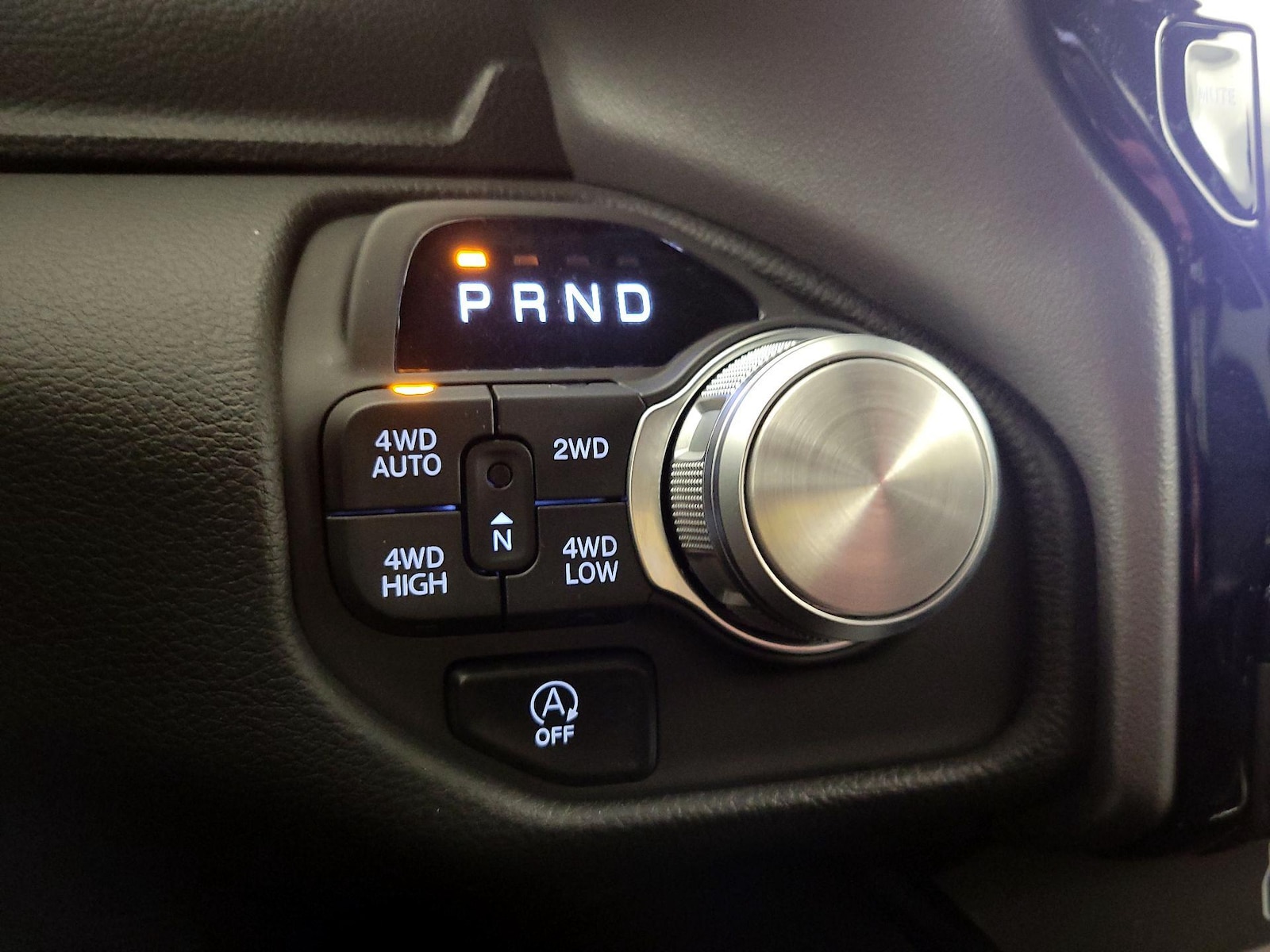 2025 RAM Ram 1500 Pickup Laramie - Photo 19