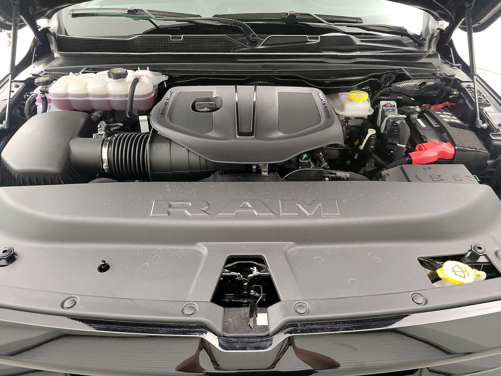 2025 RAM Ram 1500 Pickup Laramie - Photo 23