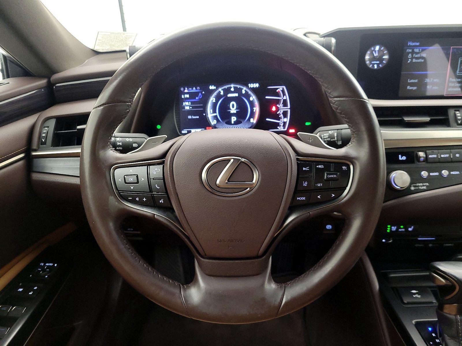 2021 Lexus ES 350 - Photo 11