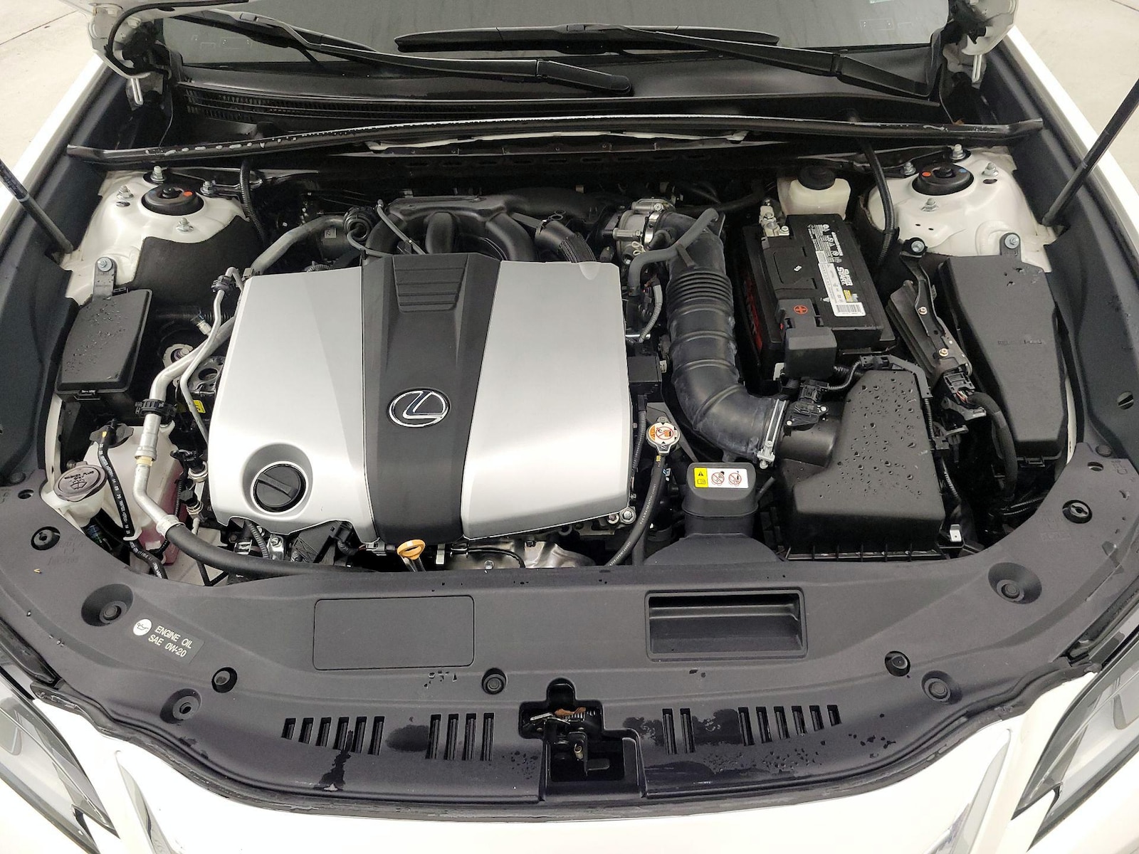 2021 Lexus ES 350 - Photo 23