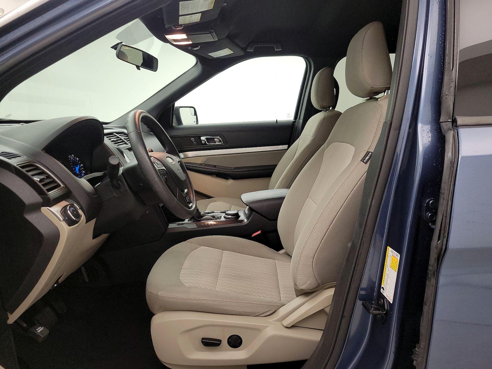 Power Seat(s) & Side Airbags