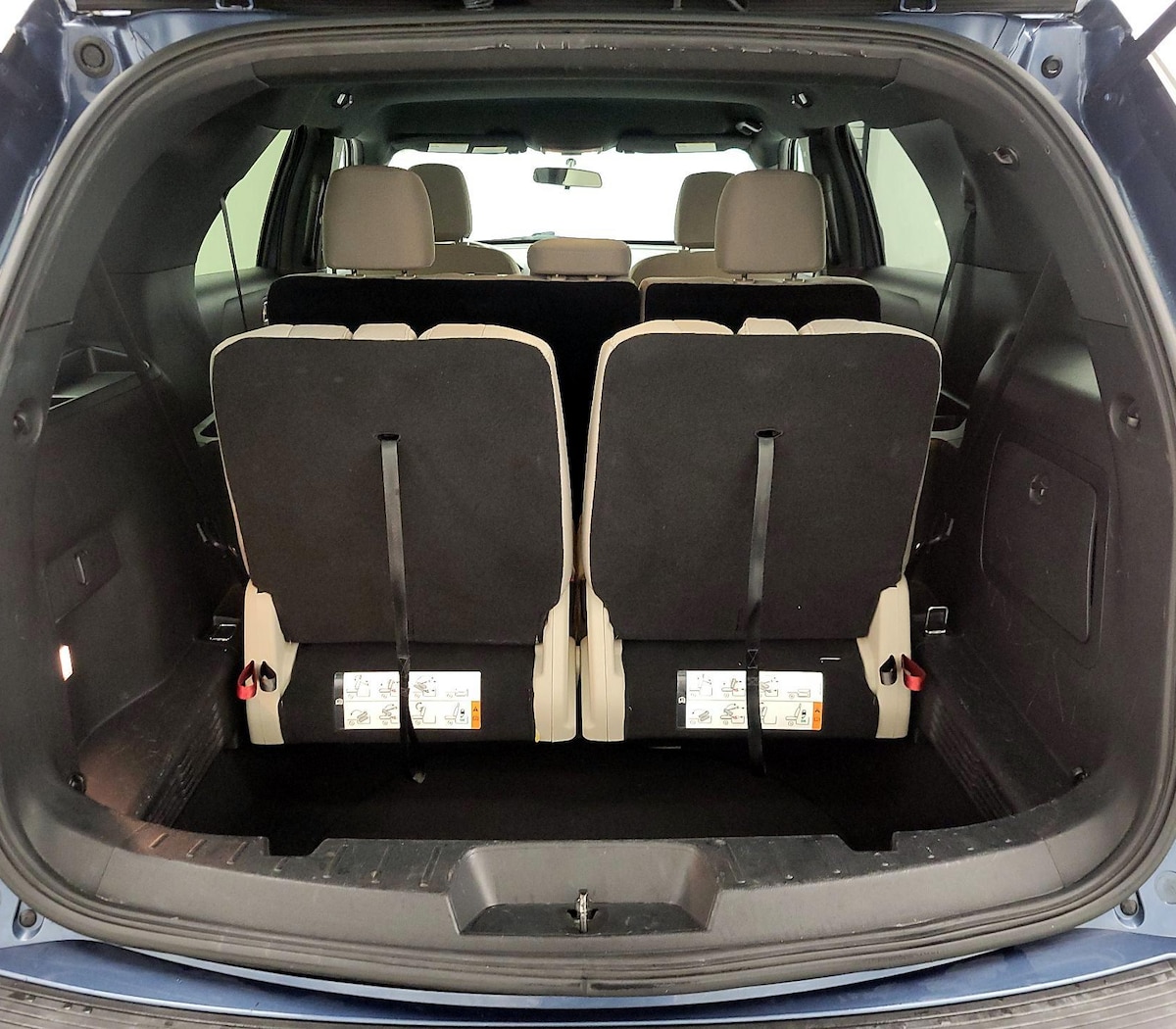 Trunk/Cargo (Seats Up)
