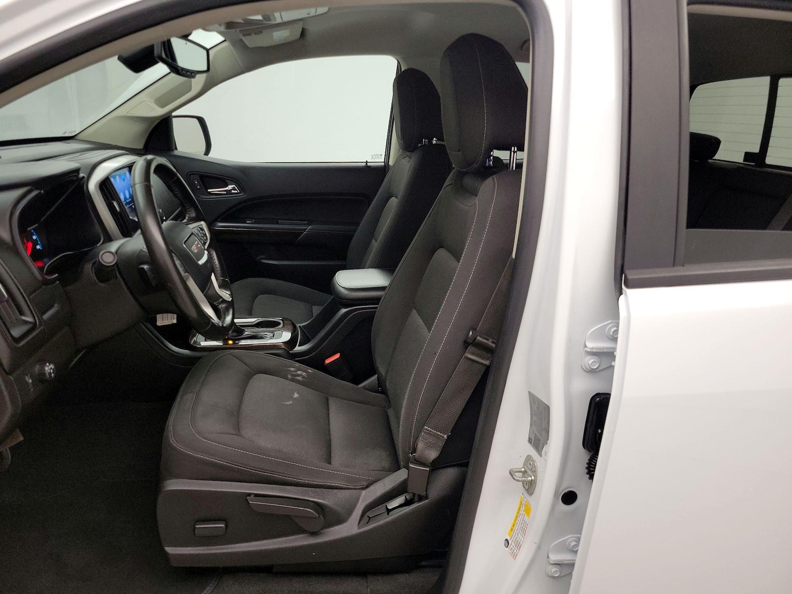 Power Seat(s) & Side Airbags