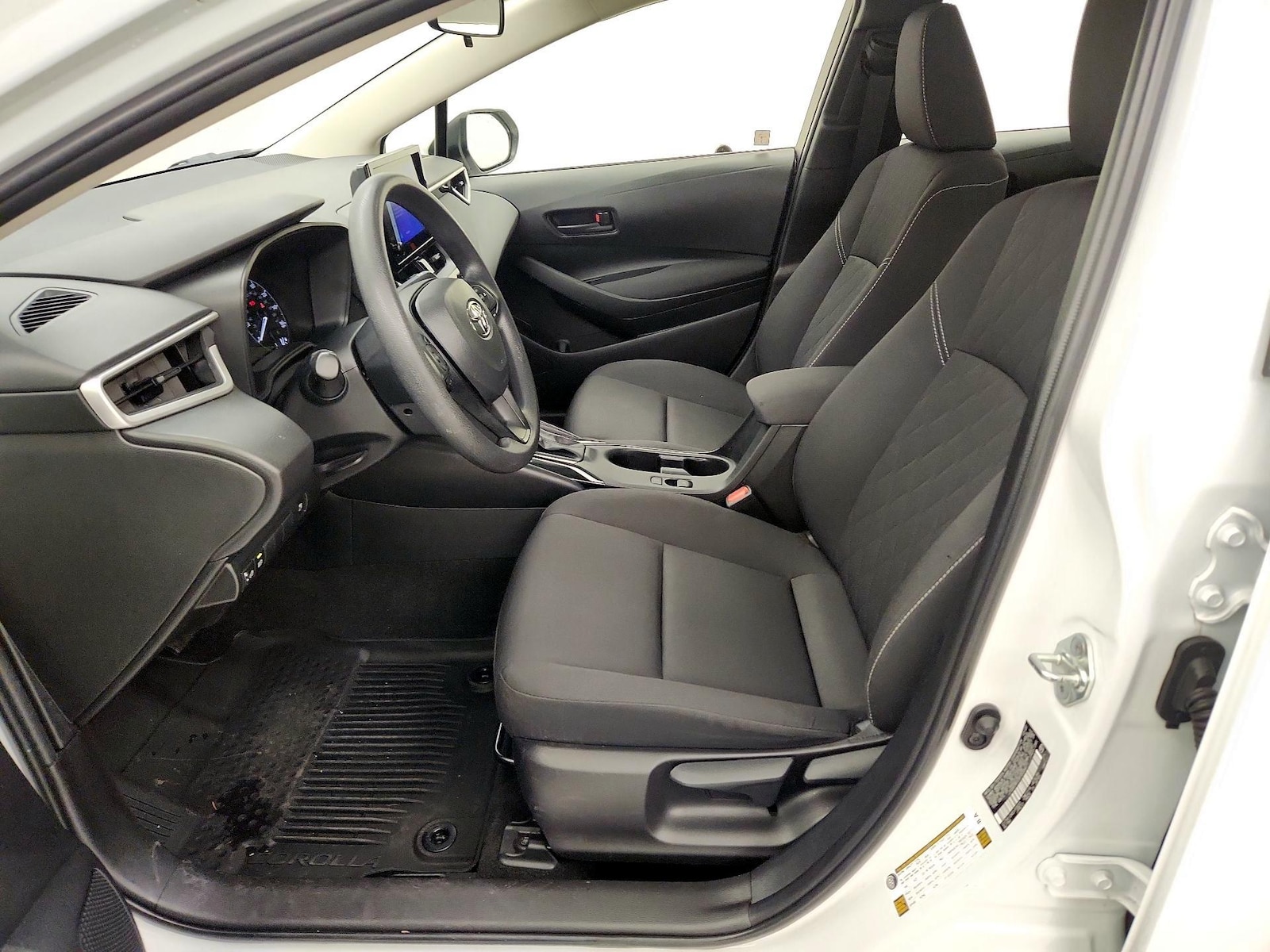 2023 Toyota Corolla LE - Photo 12