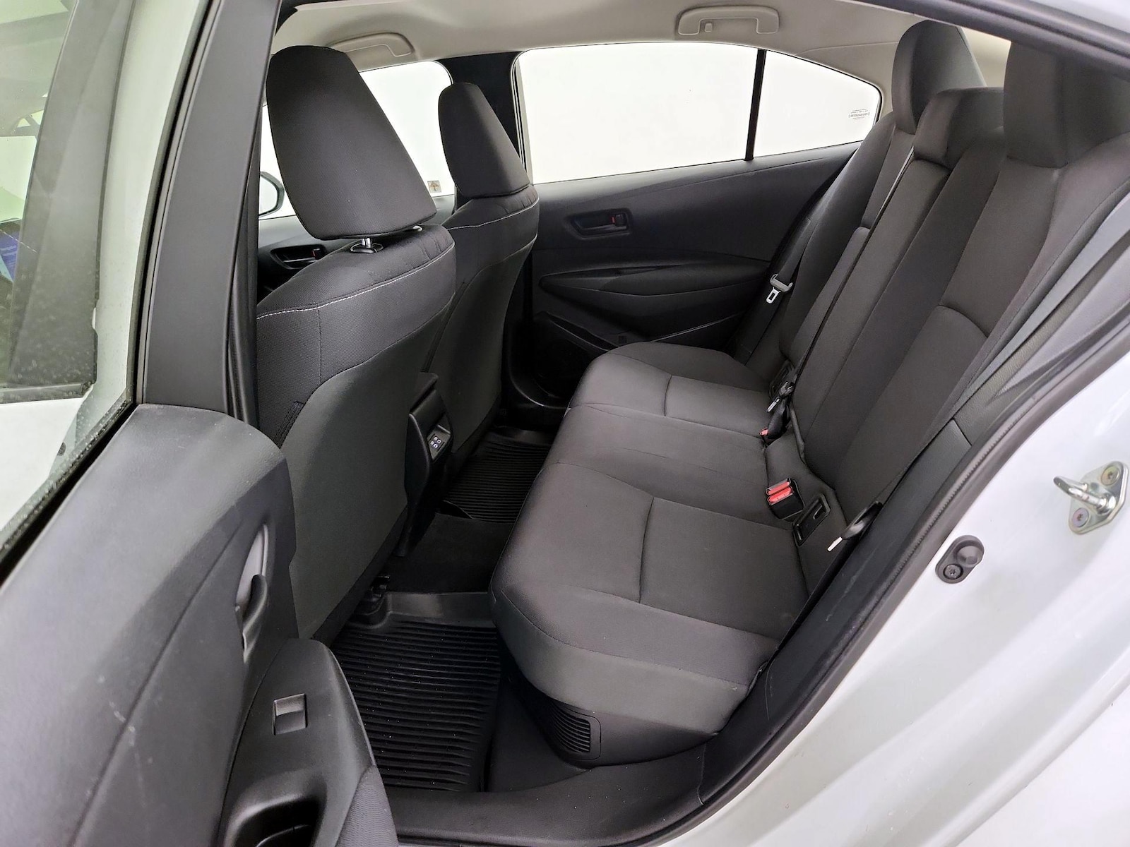 2023 Toyota Corolla LE - Photo 21