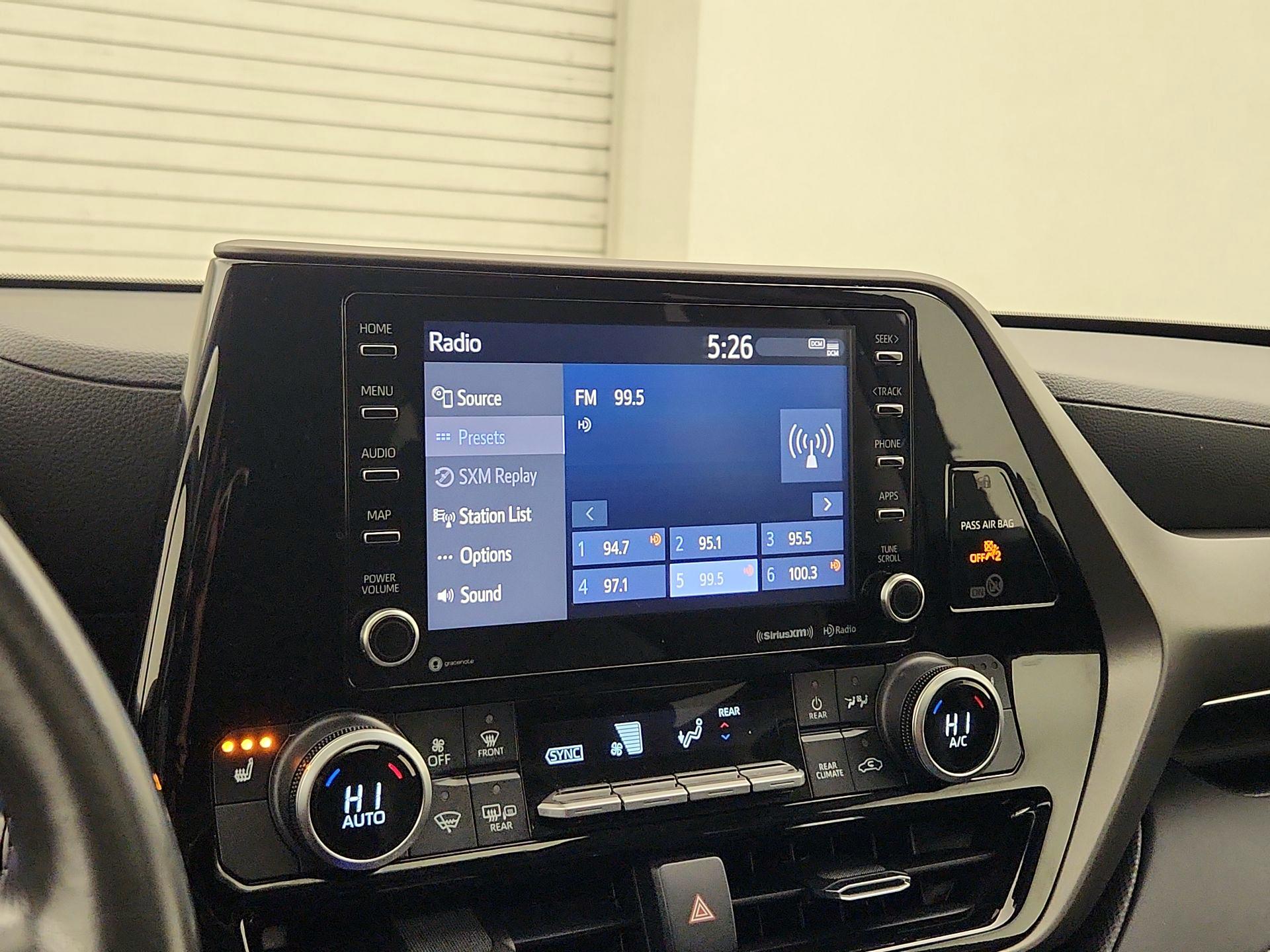 Thumbnail: 2021 Toyota Highlander - 15