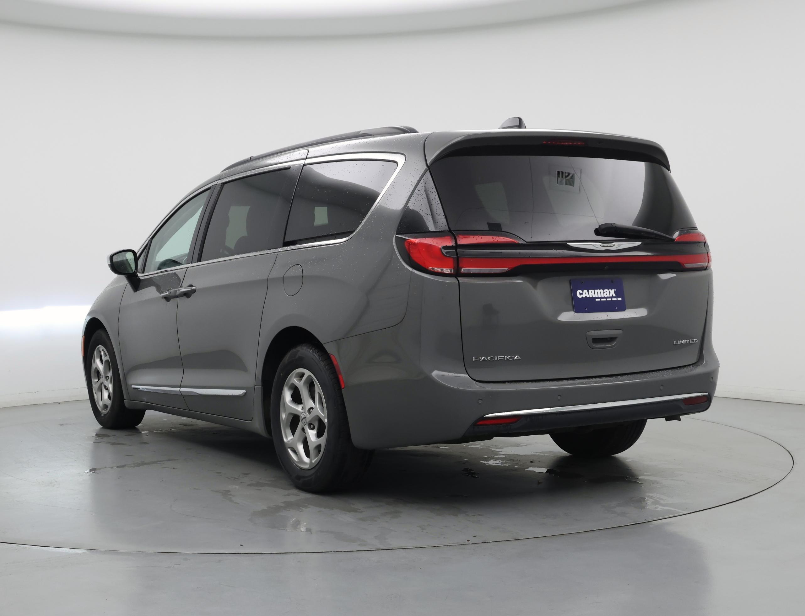Thumbnail: 2023 Chrysler Pacifica - 2