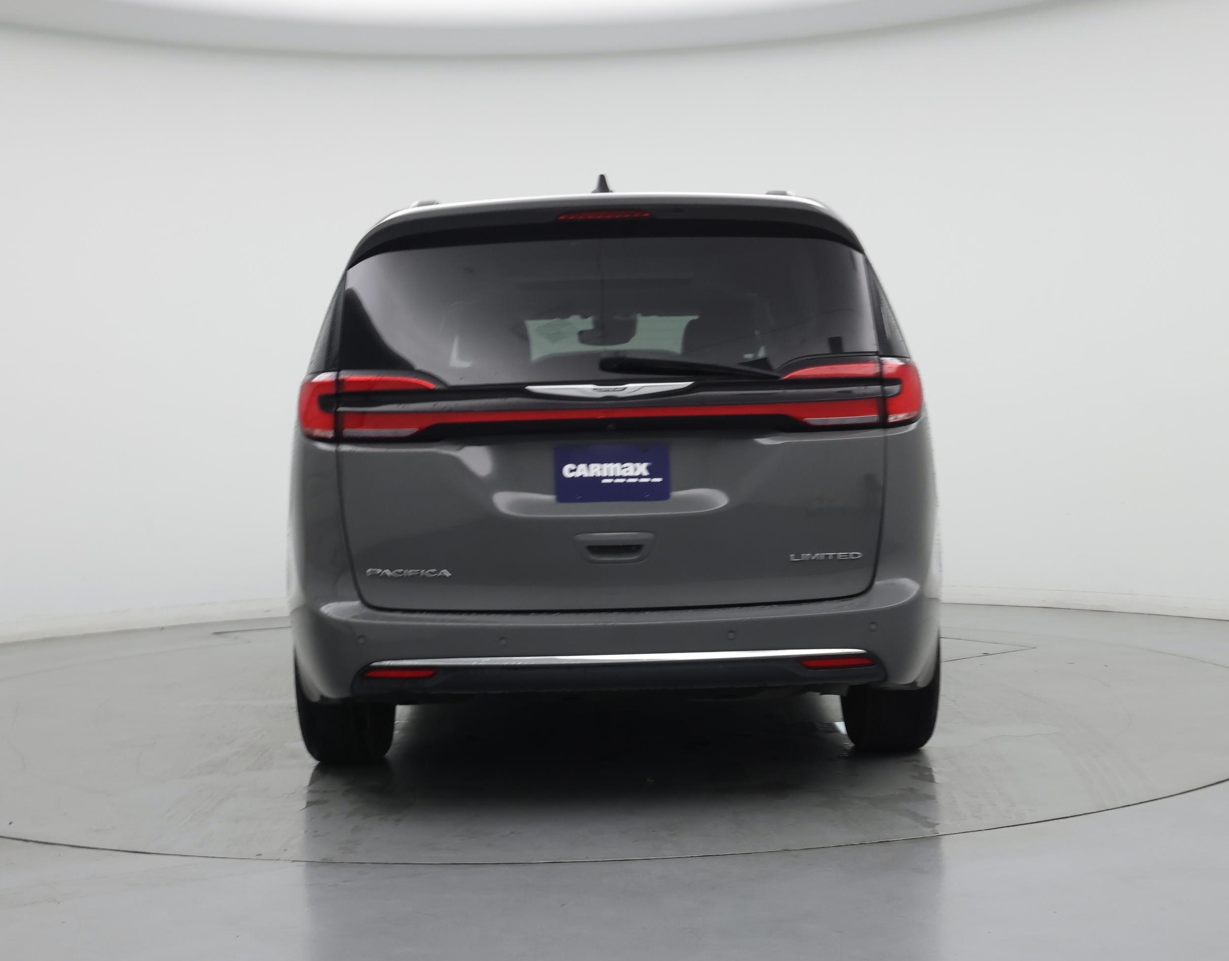 Thumbnail: 2023 Chrysler Pacifica - 6