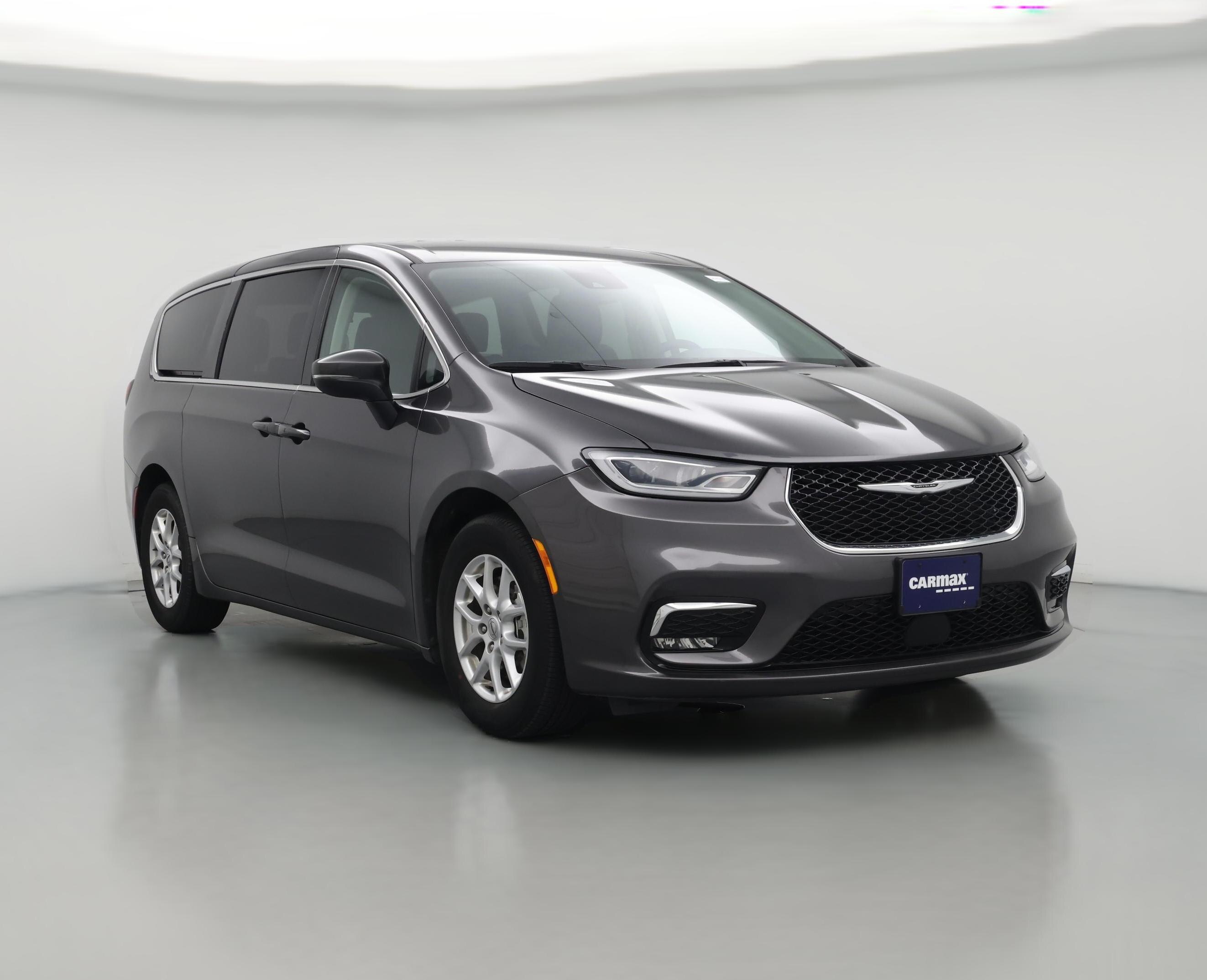 Thumbnail: 2023 Chrysler Pacifica - 1