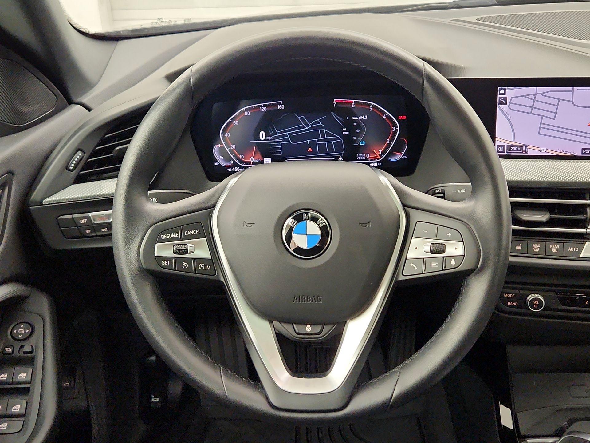 Thumbnail: 2024 BMW 2 Series - 10