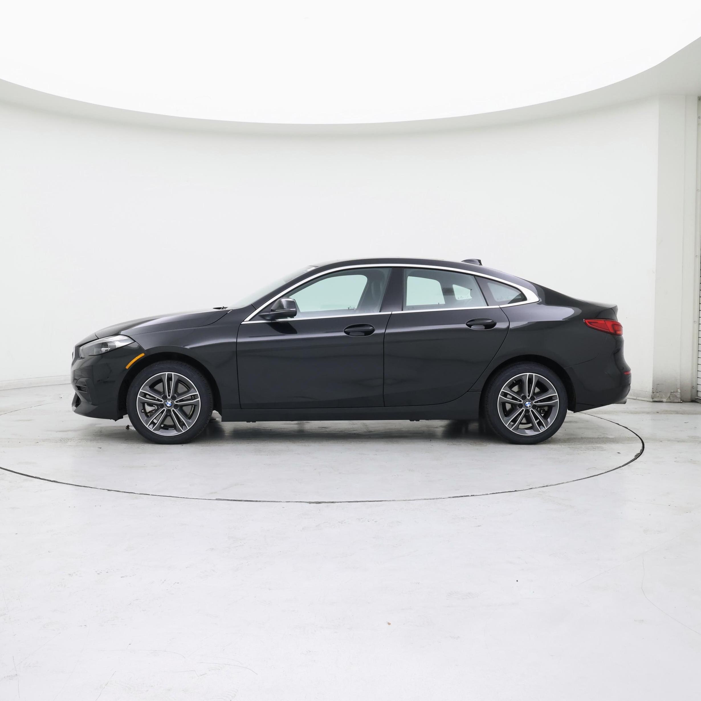 Thumbnail: 2024 BMW 2 Series - 3
