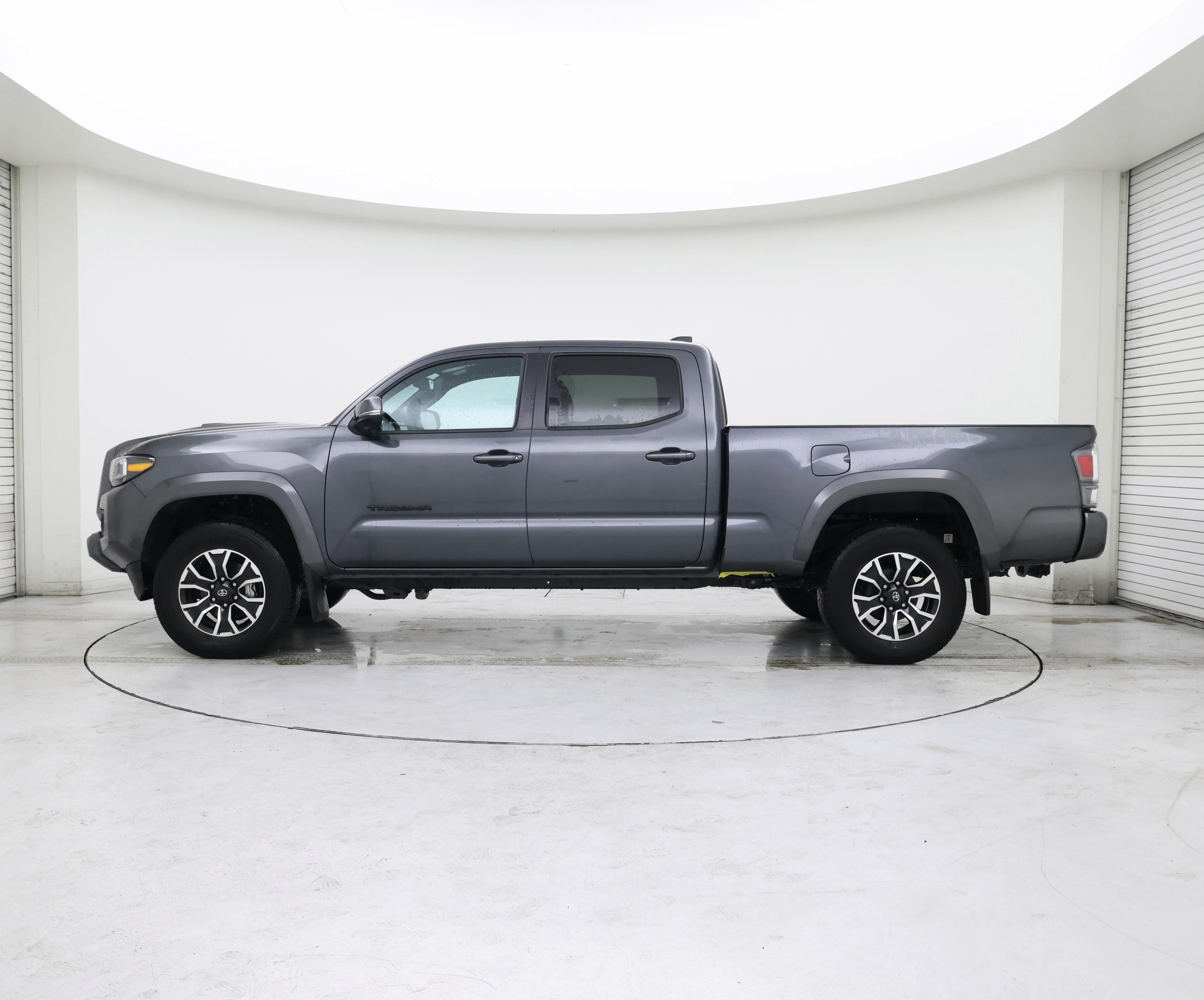 Thumbnail: 2023 Toyota Tacoma - 3