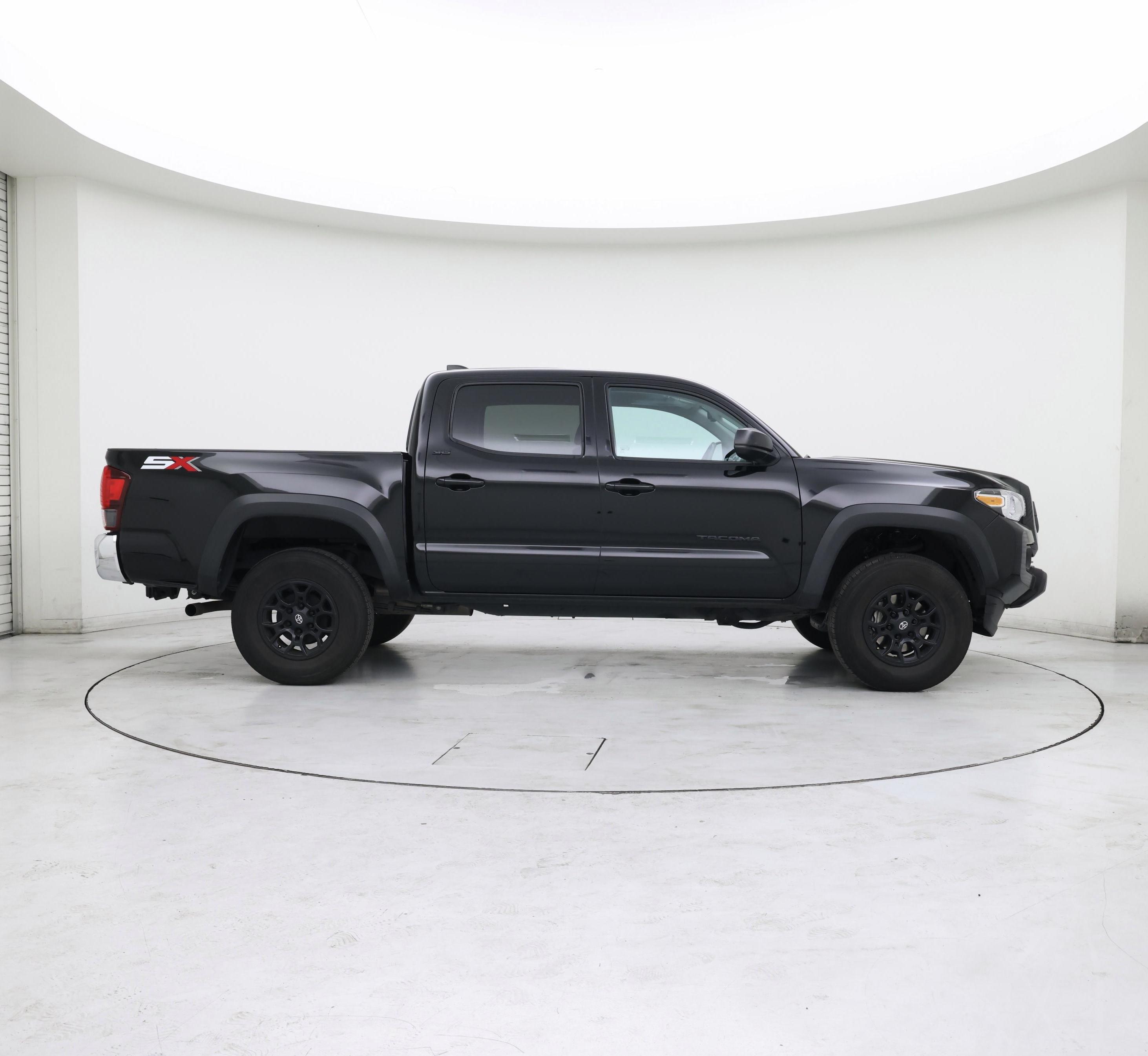 Thumbnail: 2023 Toyota Tacoma - 7
