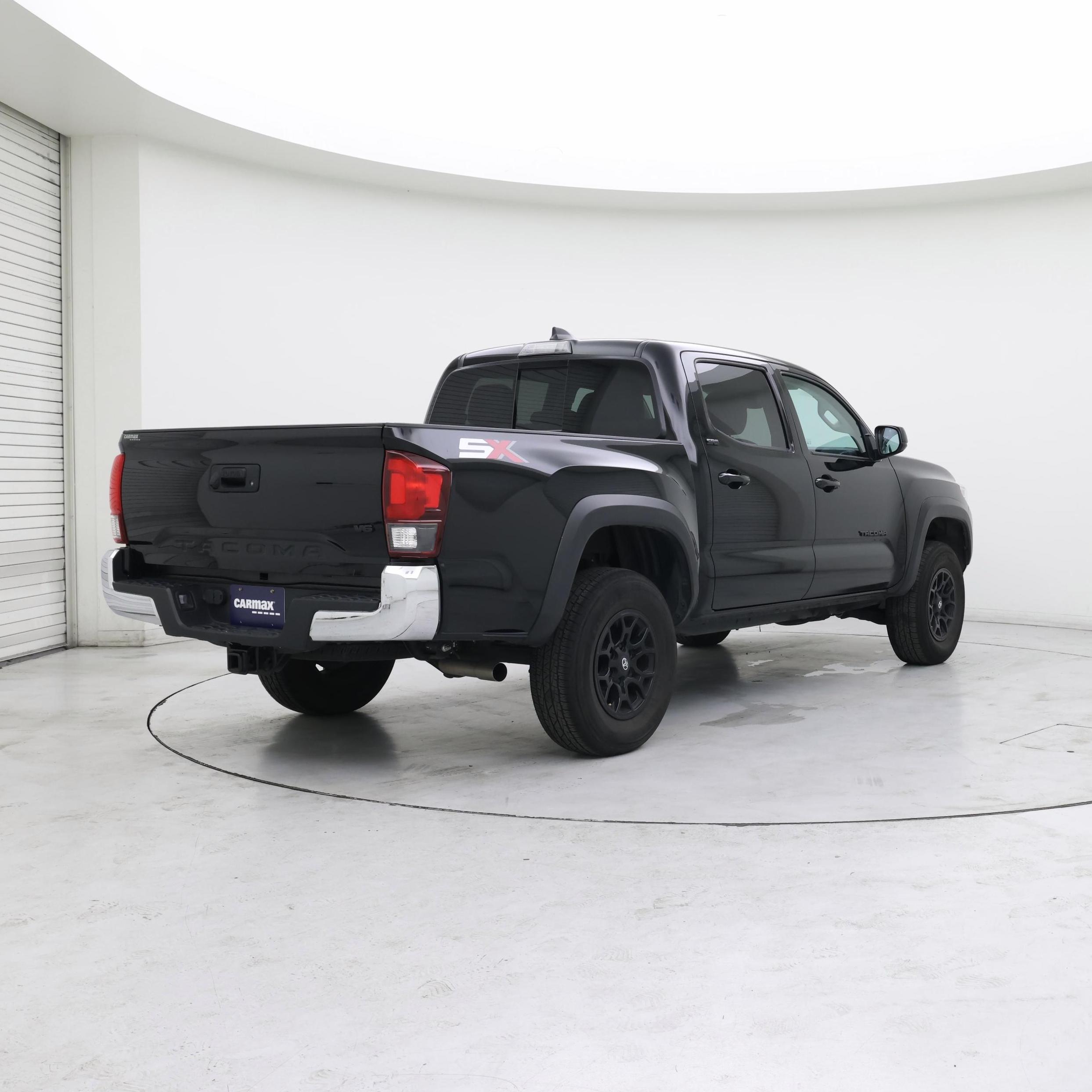 Thumbnail: 2023 Toyota Tacoma - 8