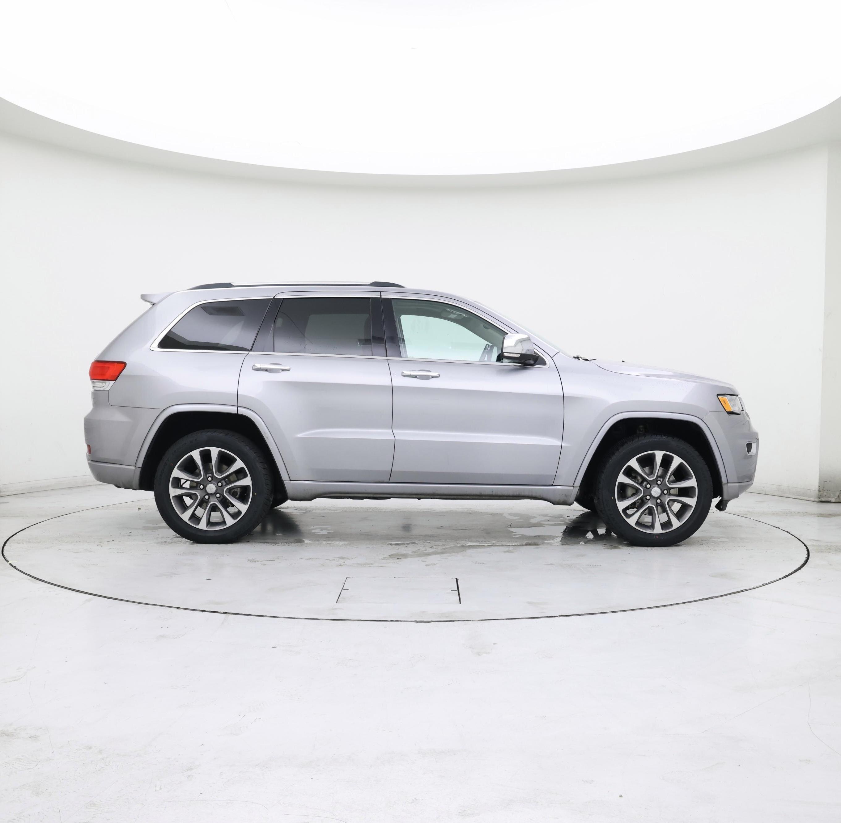 Thumbnail: 2017 Jeep Grand Cherokee - 7