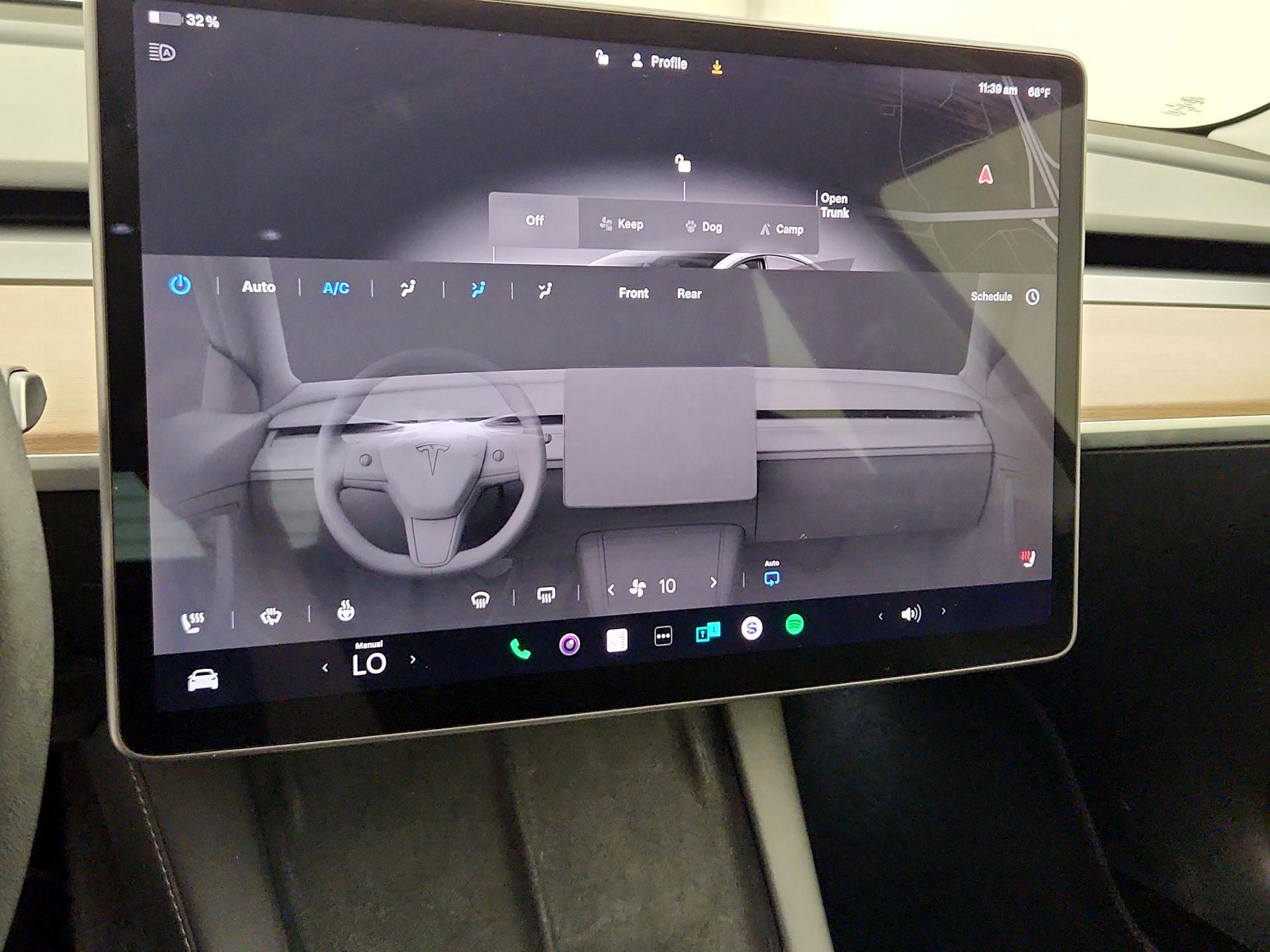 Thumbnail: 2022 Tesla Model 3 - 16