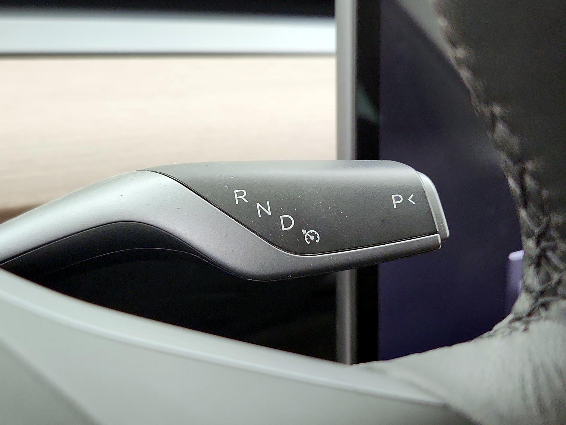 Thumbnail: 2022 Tesla Model 3 - 17