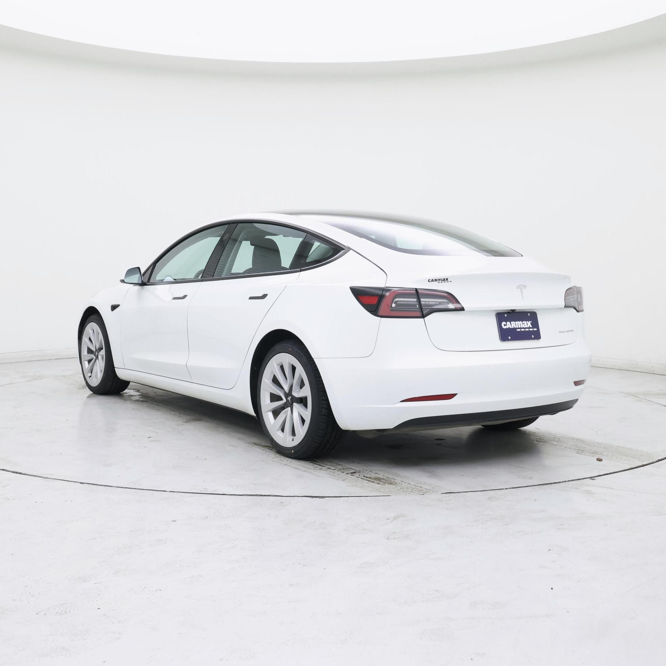 Thumbnail: 2022 Tesla Model 3 - 2