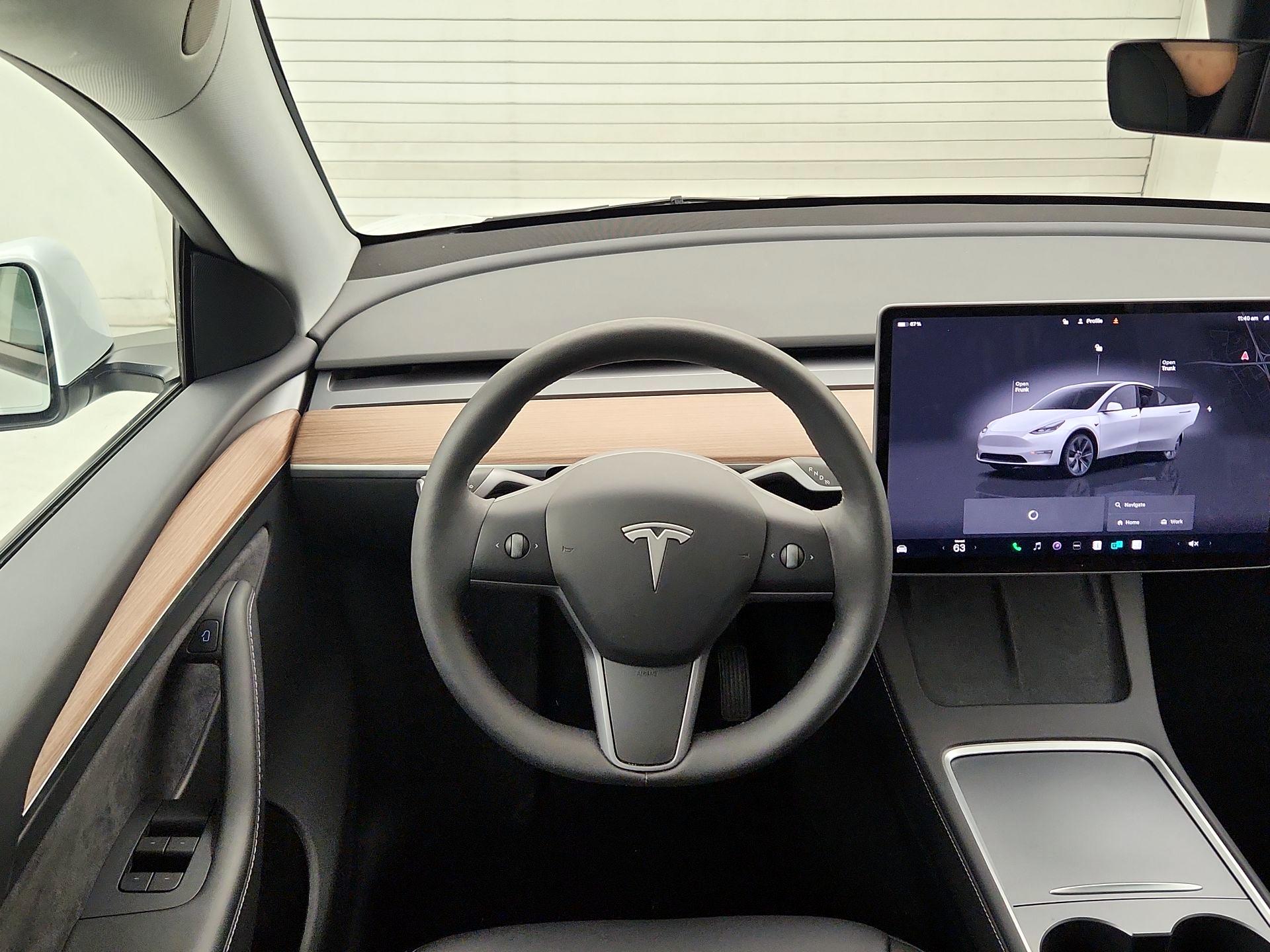 Thumbnail: 2025 Tesla Model Y - 10